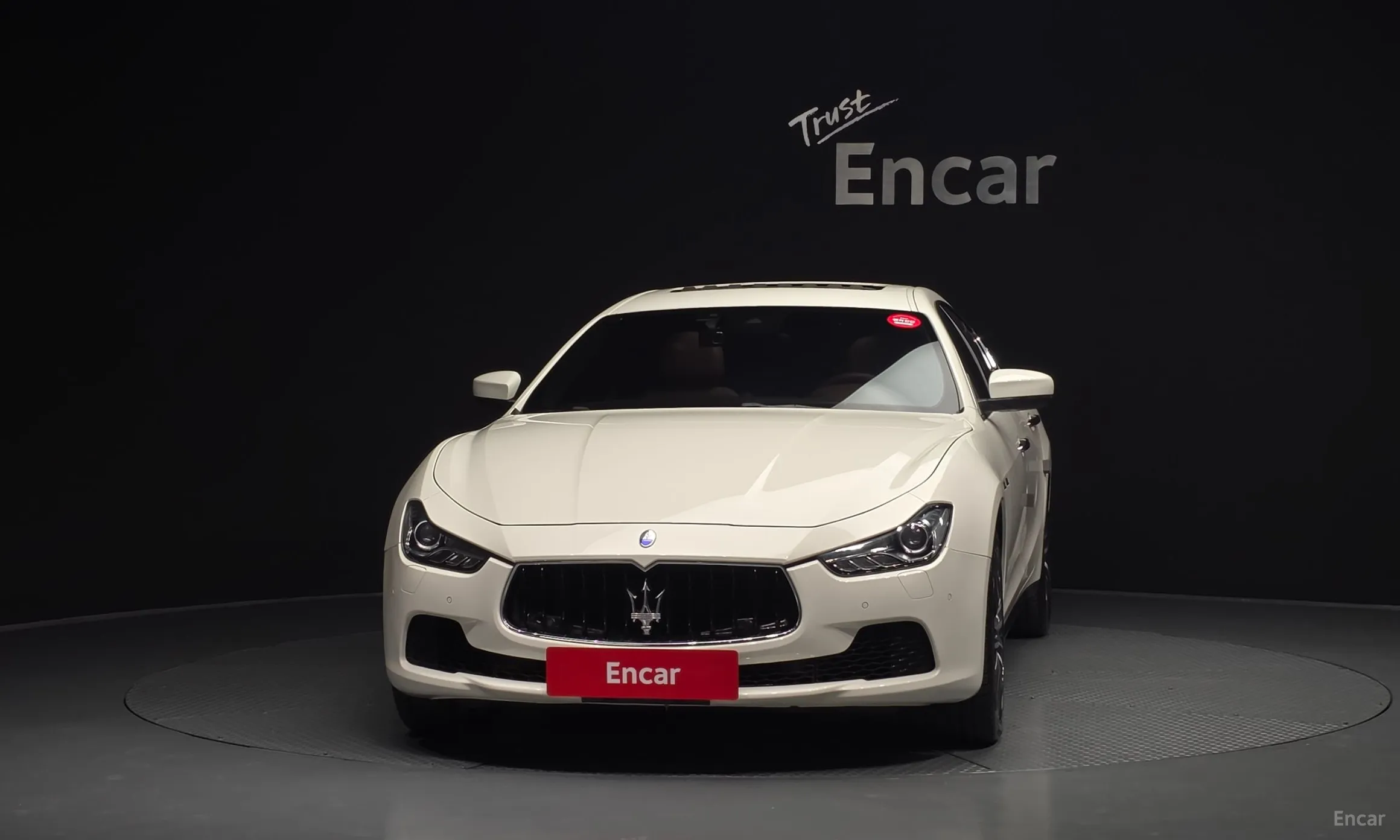 Maserati Ghibli превью 3