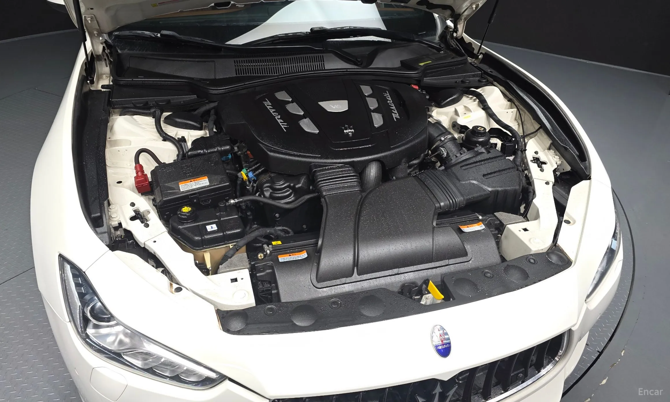 Maserati Ghibli превью 6