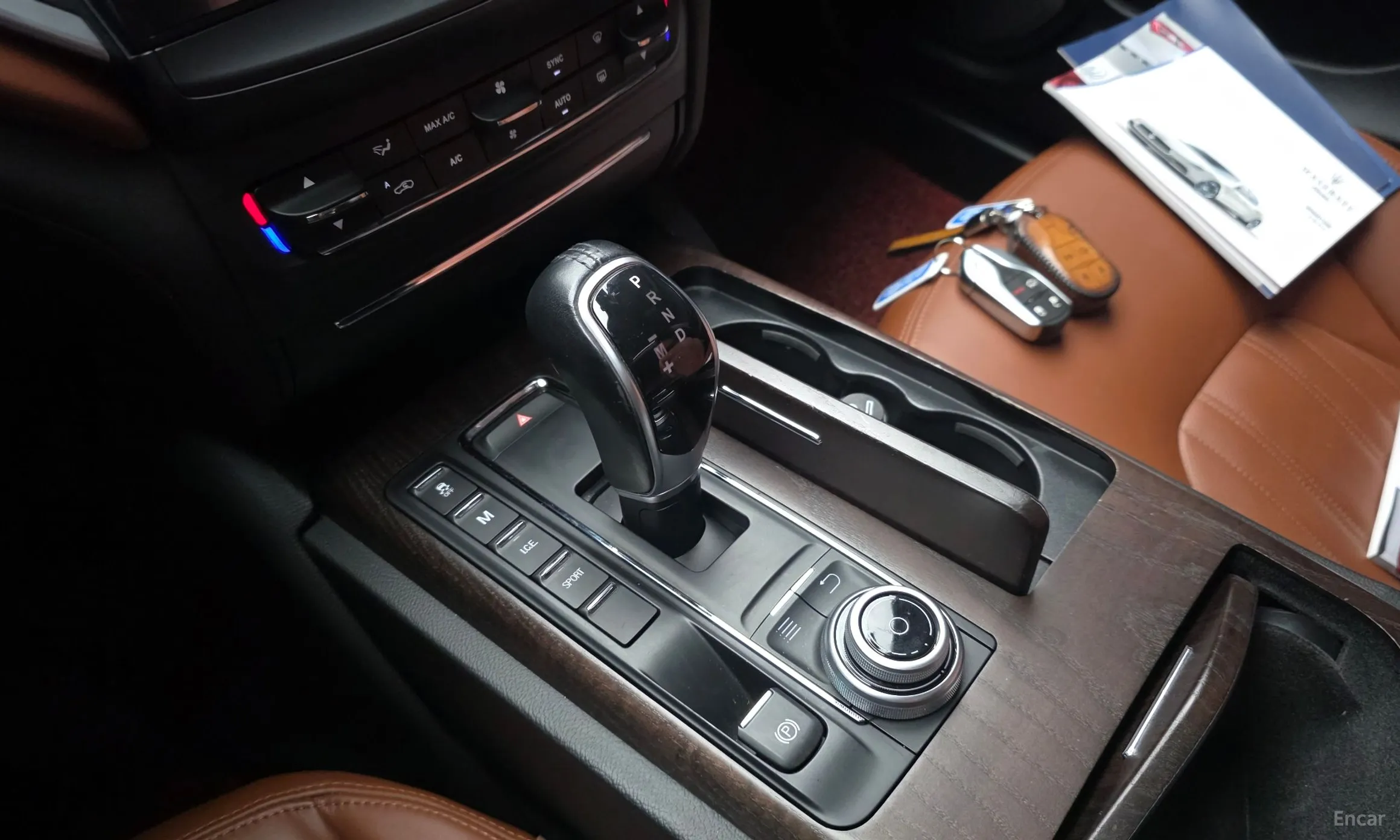 Maserati Ghibli превью 9