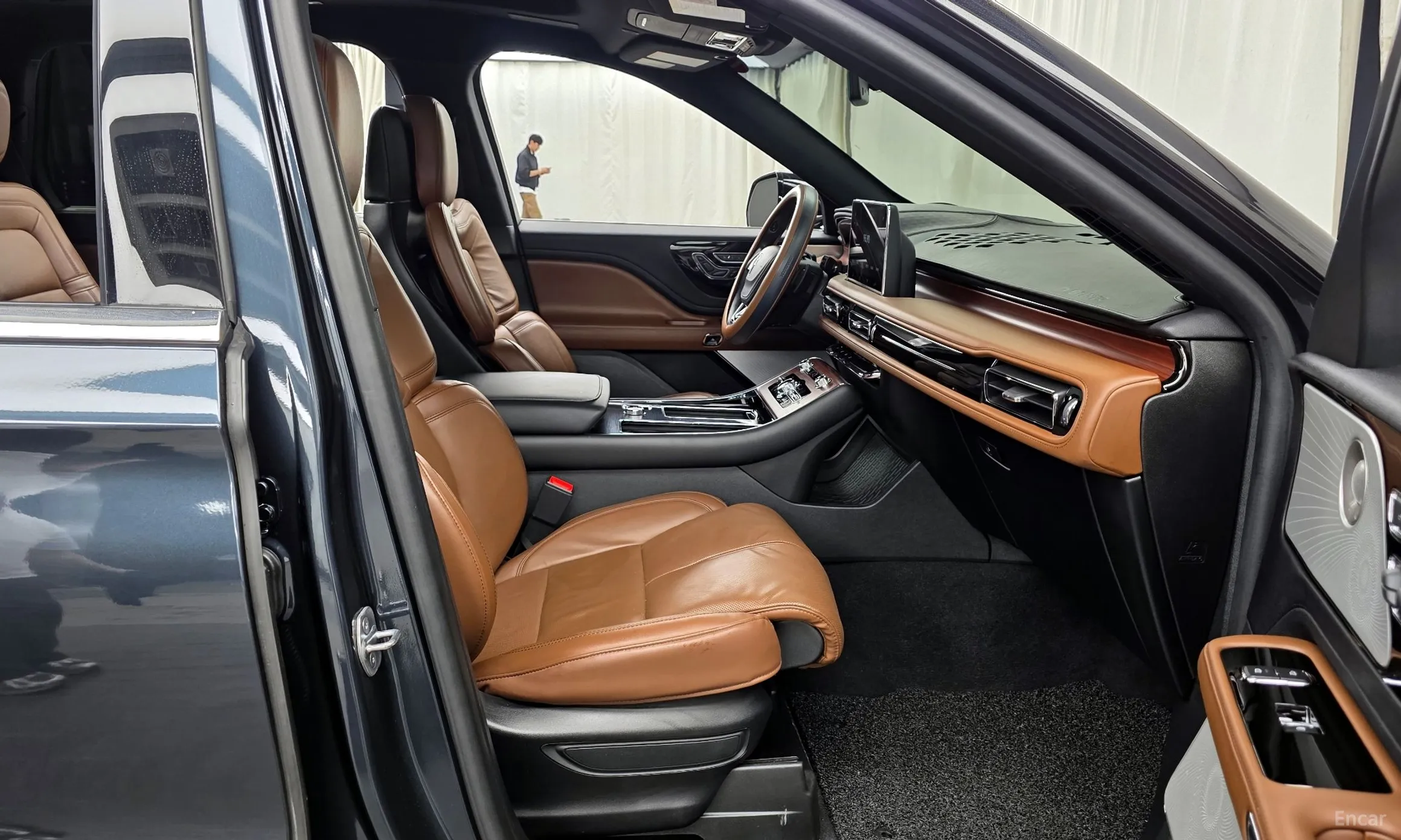 Lincoln Aviator 2nd Generation превью 11