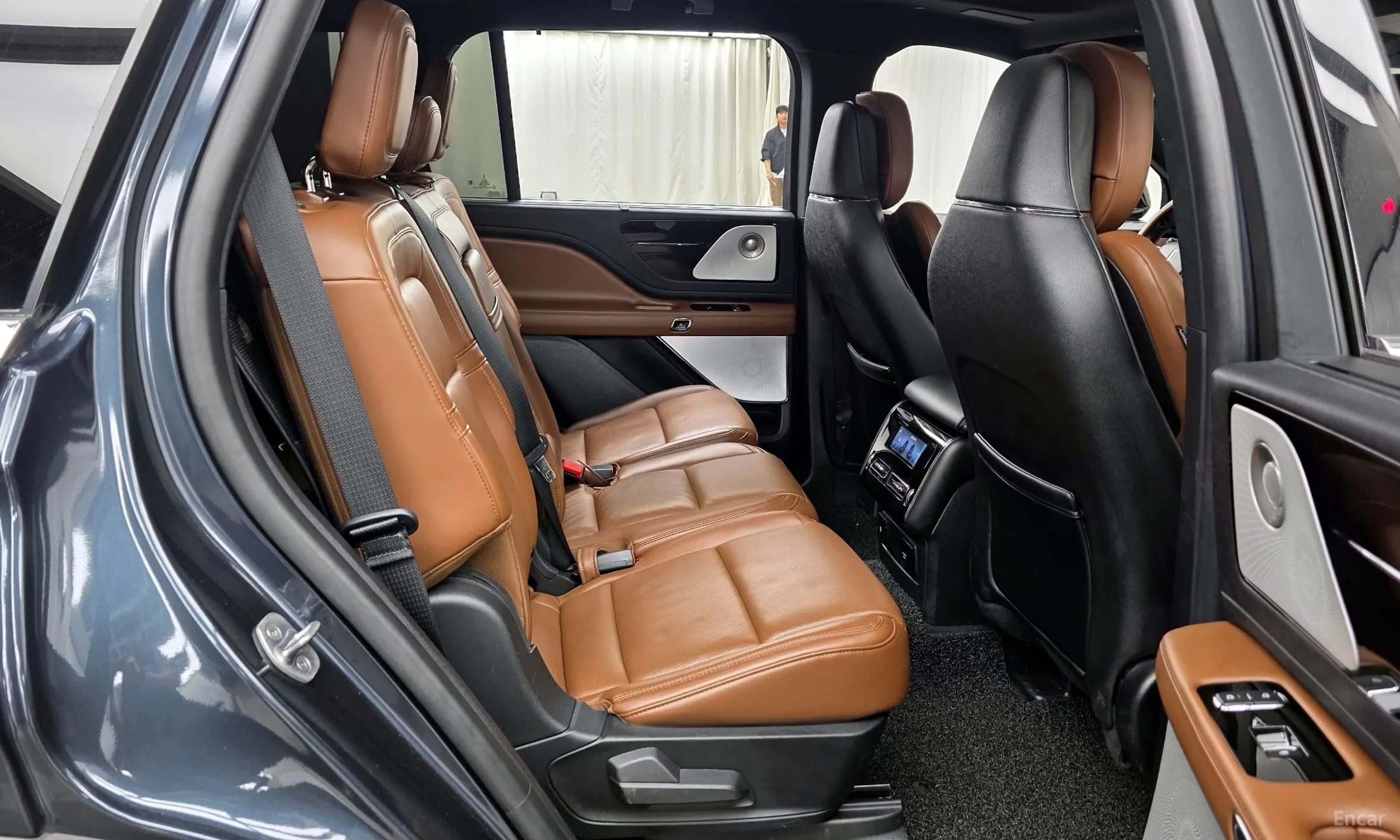 Lincoln Aviator 2nd Generation превью 12