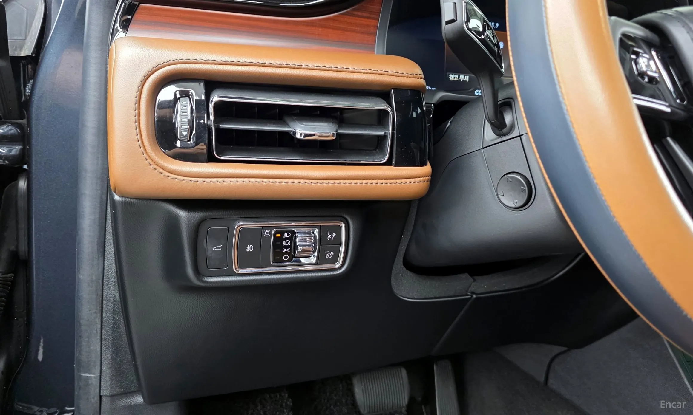 Lincoln Aviator 2nd Generation превью 16
