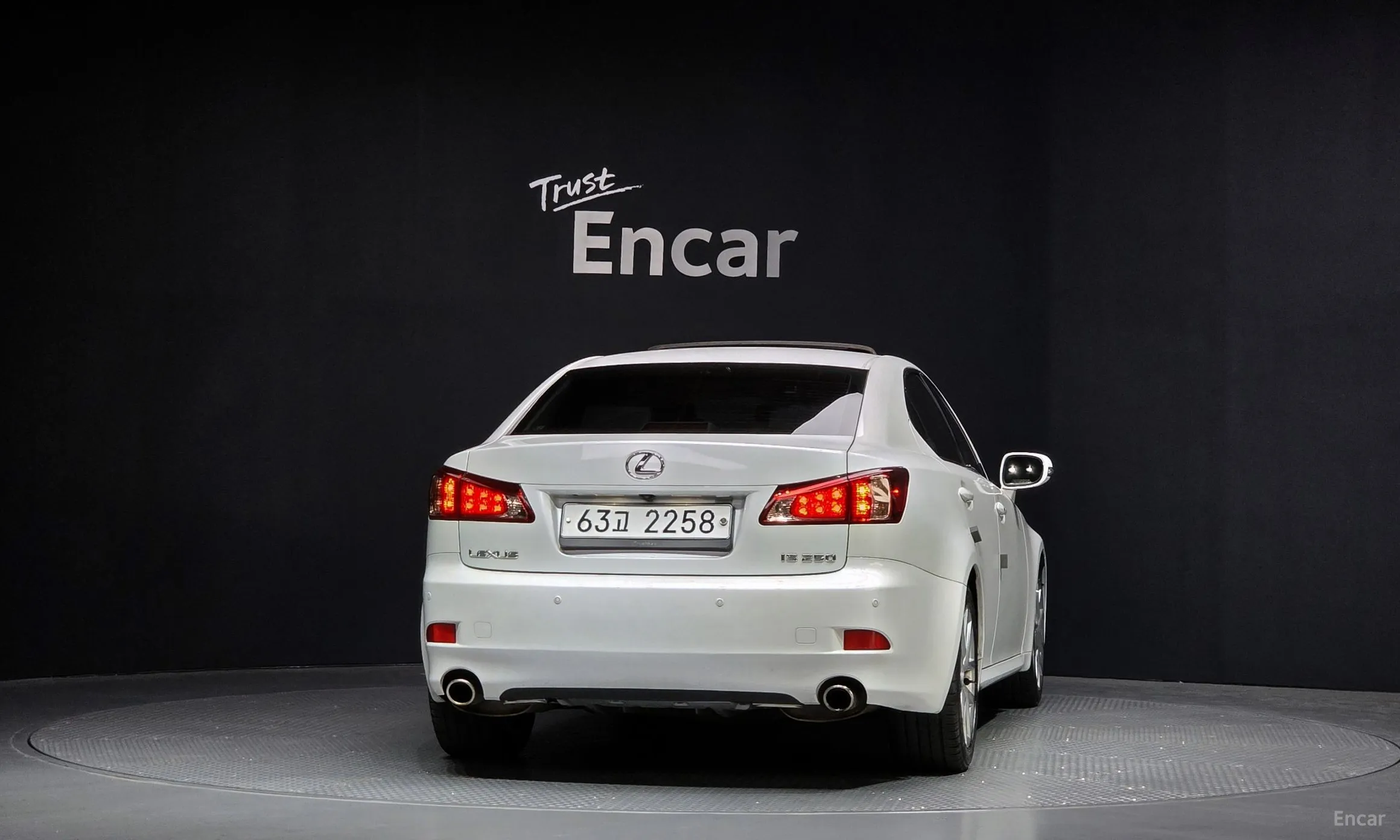 Lexus IS250 превью 4
