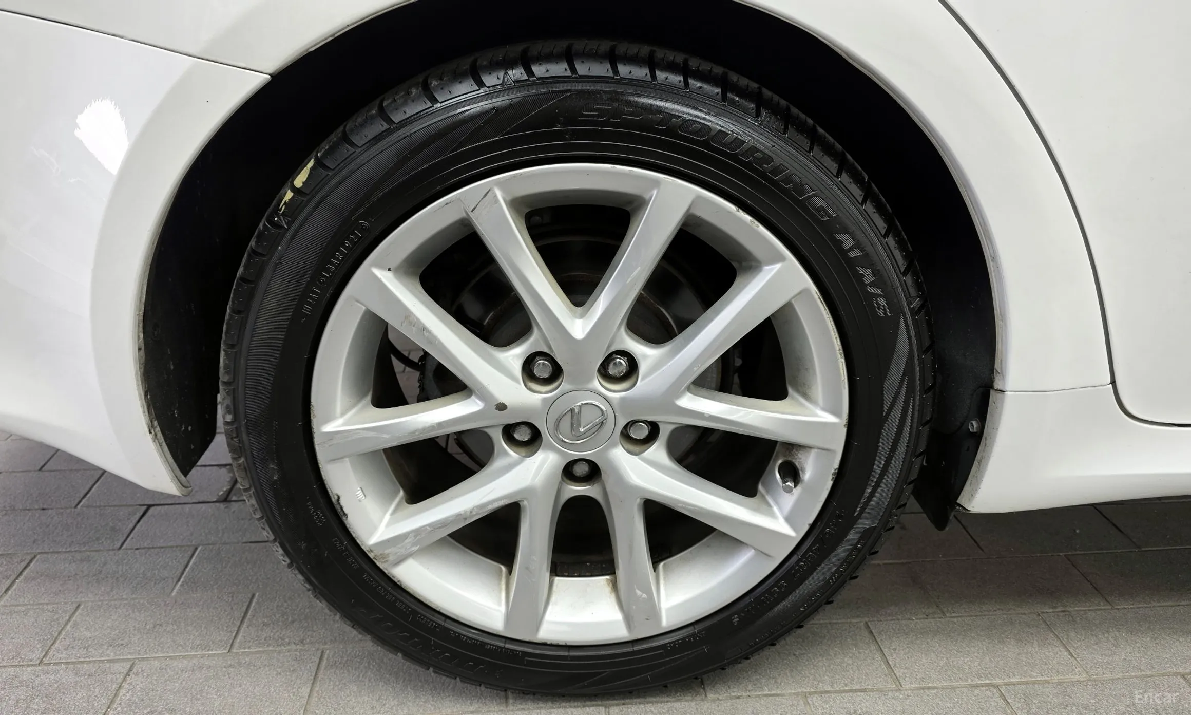 Lexus IS250 превью 5