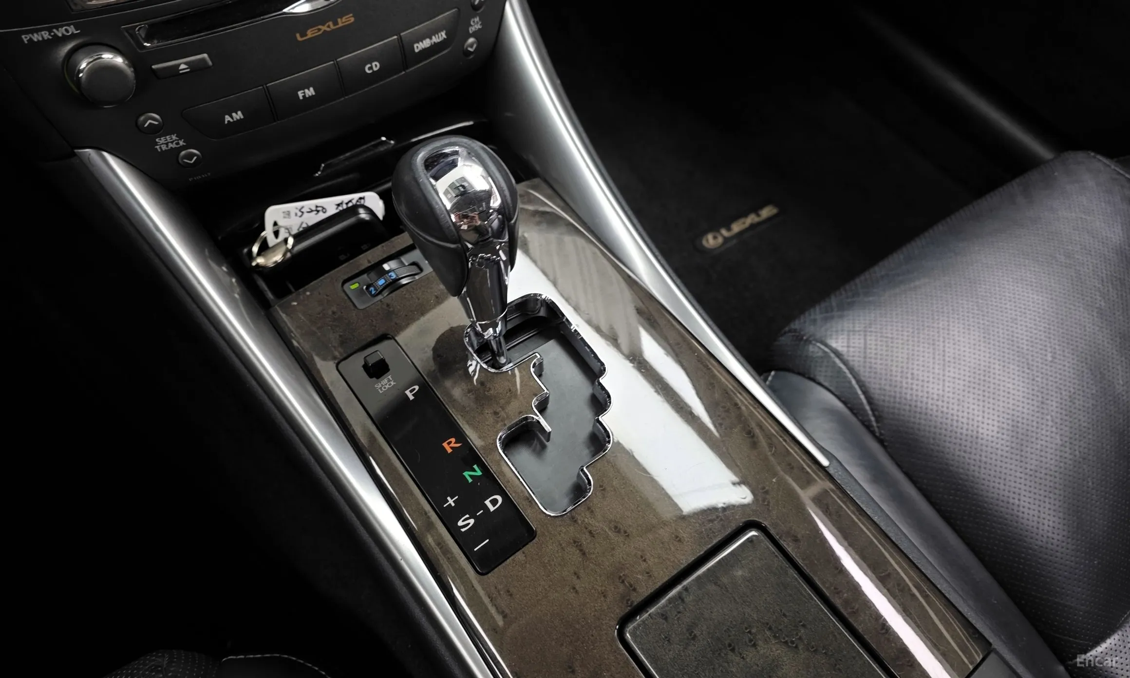 Lexus IS250 превью 9