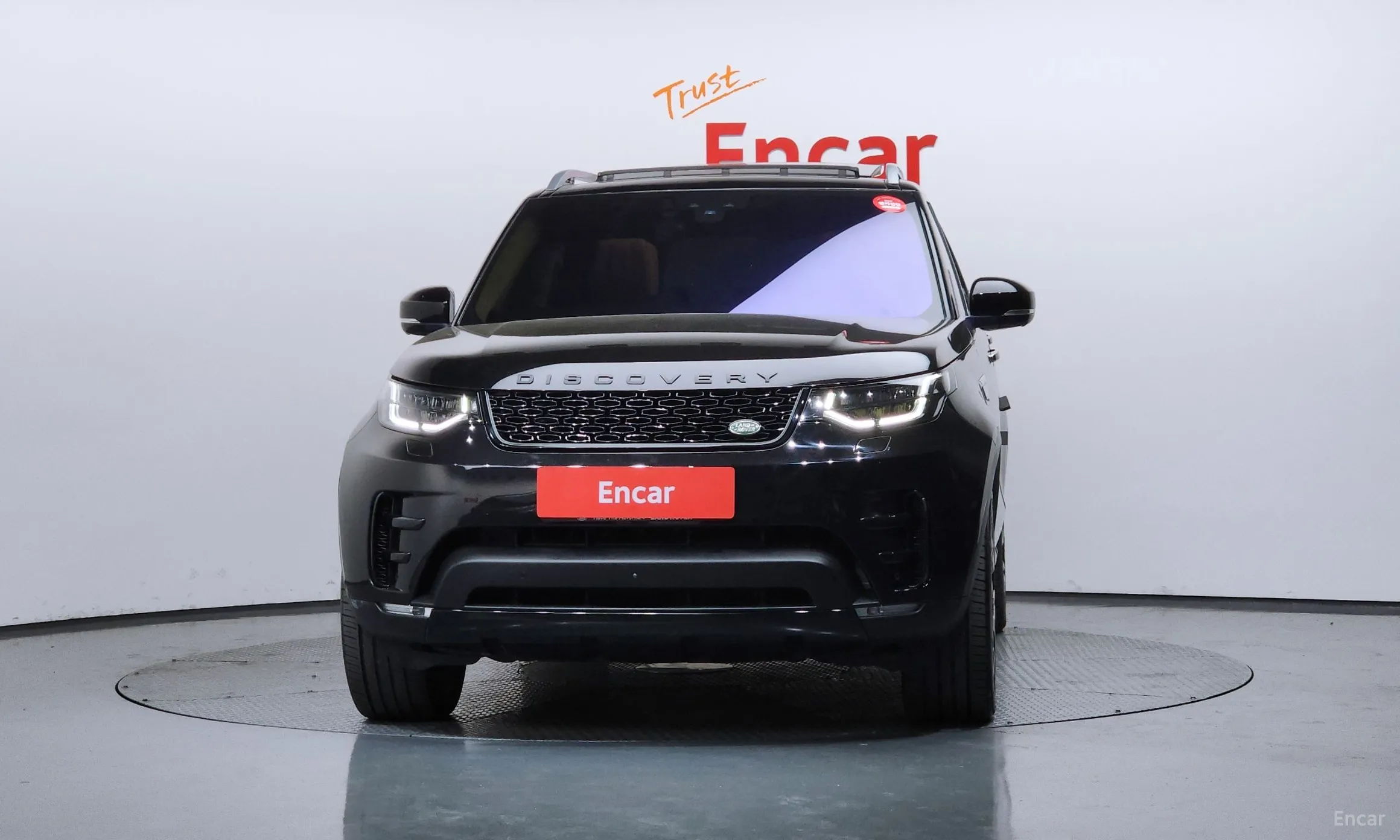 Land Rover Discovery 5 превью 3