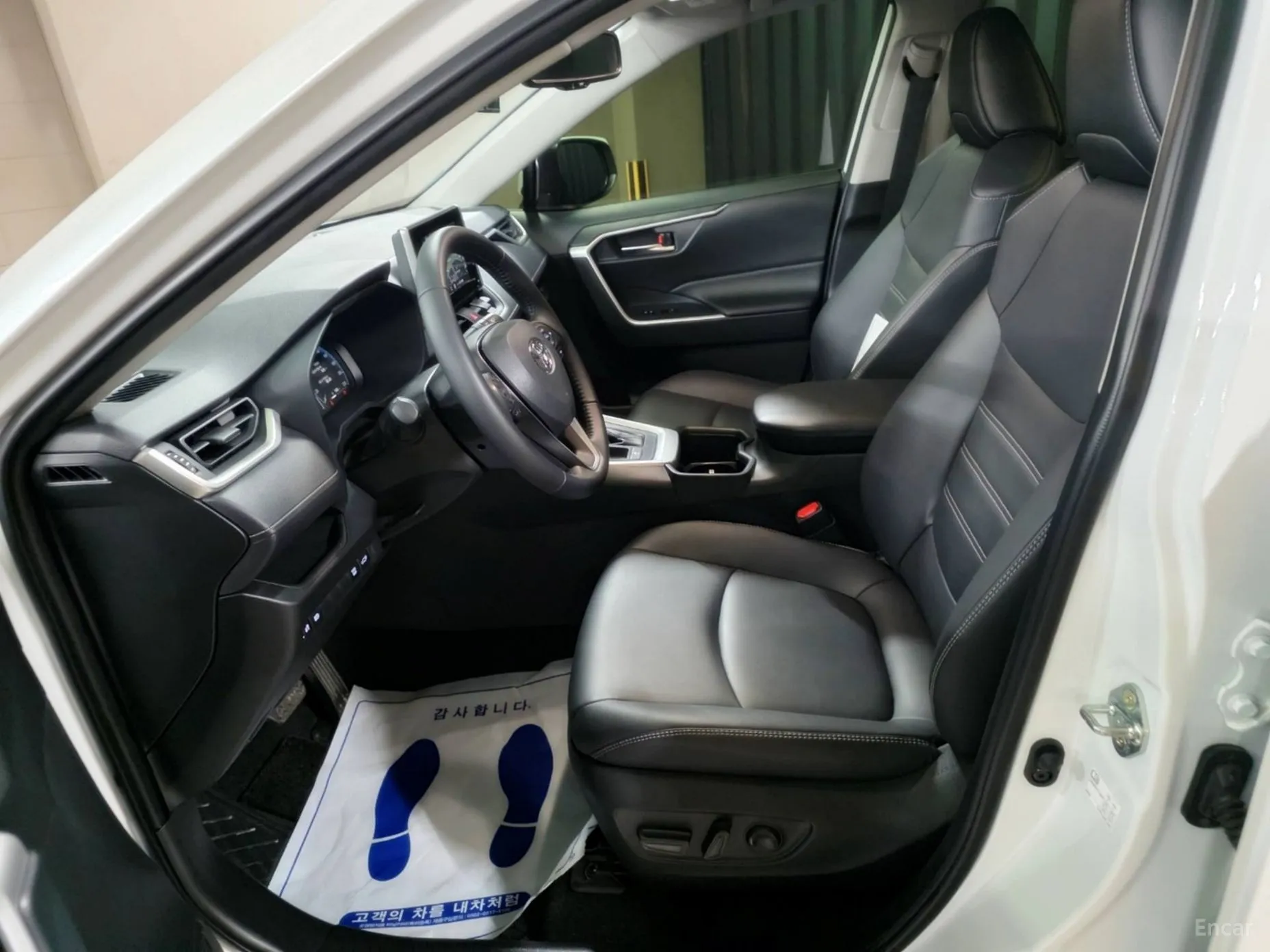 Toyota RAV4 5th Generation превью 8
