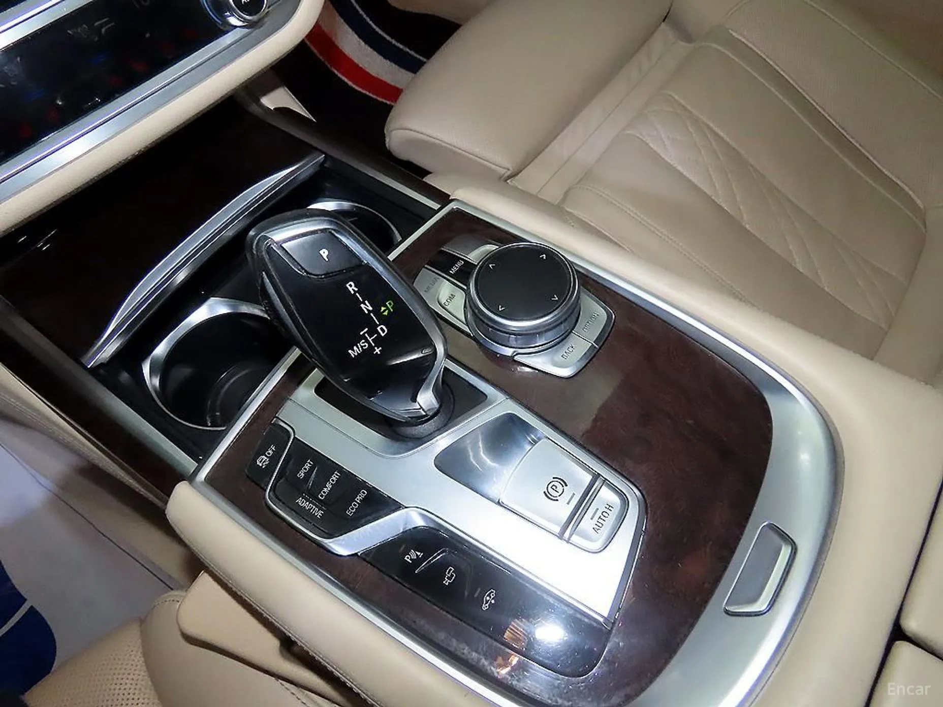 BMW 7 Series (G11) превью 9