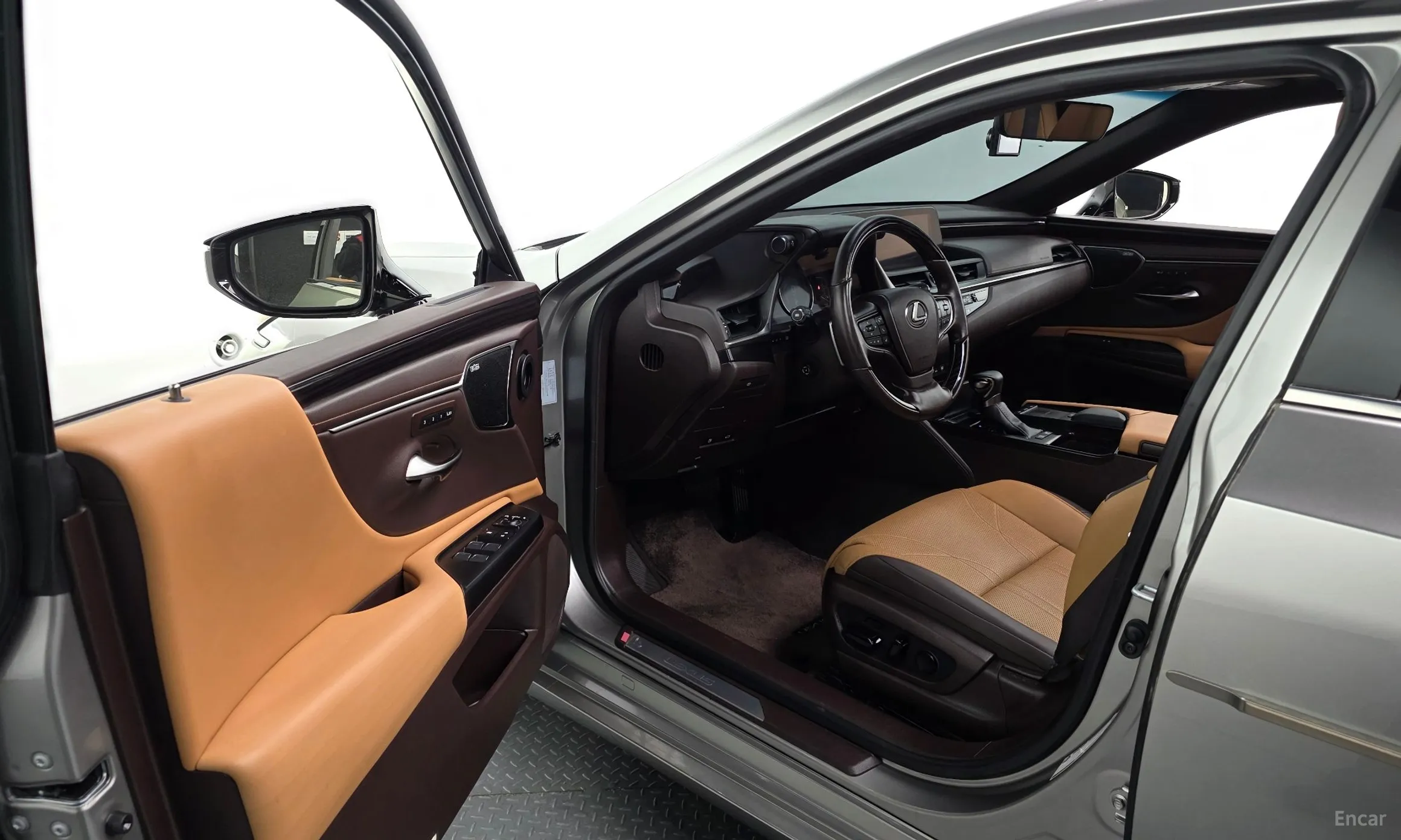 Lexus ES300h 7th Generation превью 10