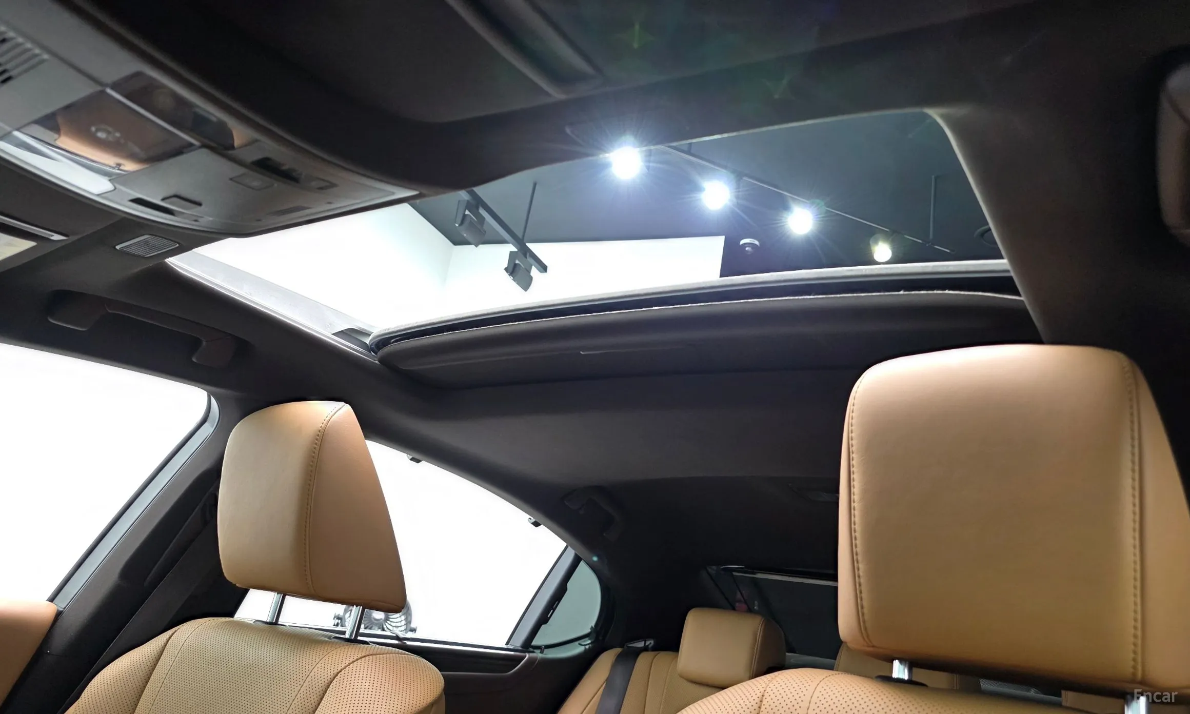 Lexus ES300h 7th Generation превью 19