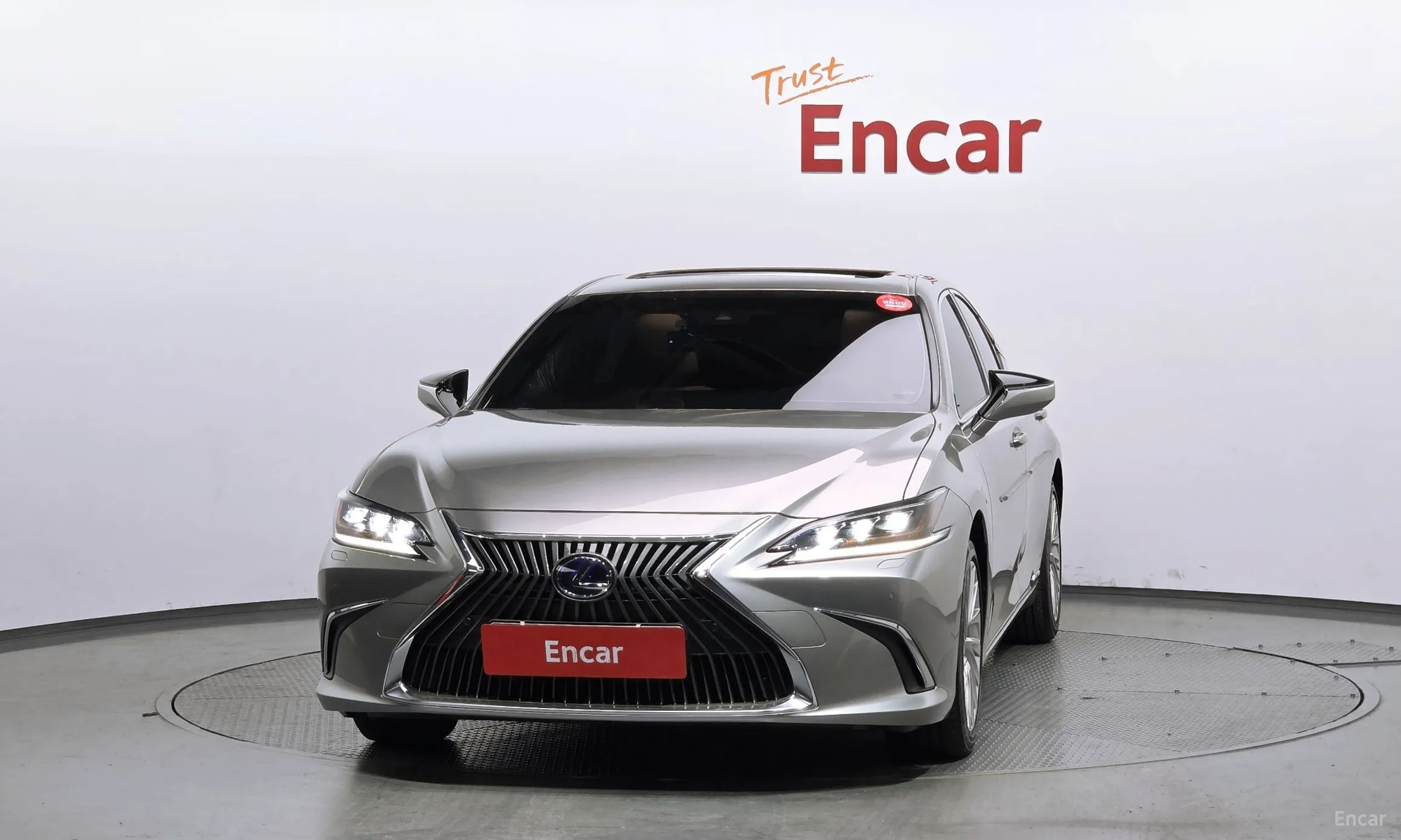Lexus ES300h 7th Generation превью 3