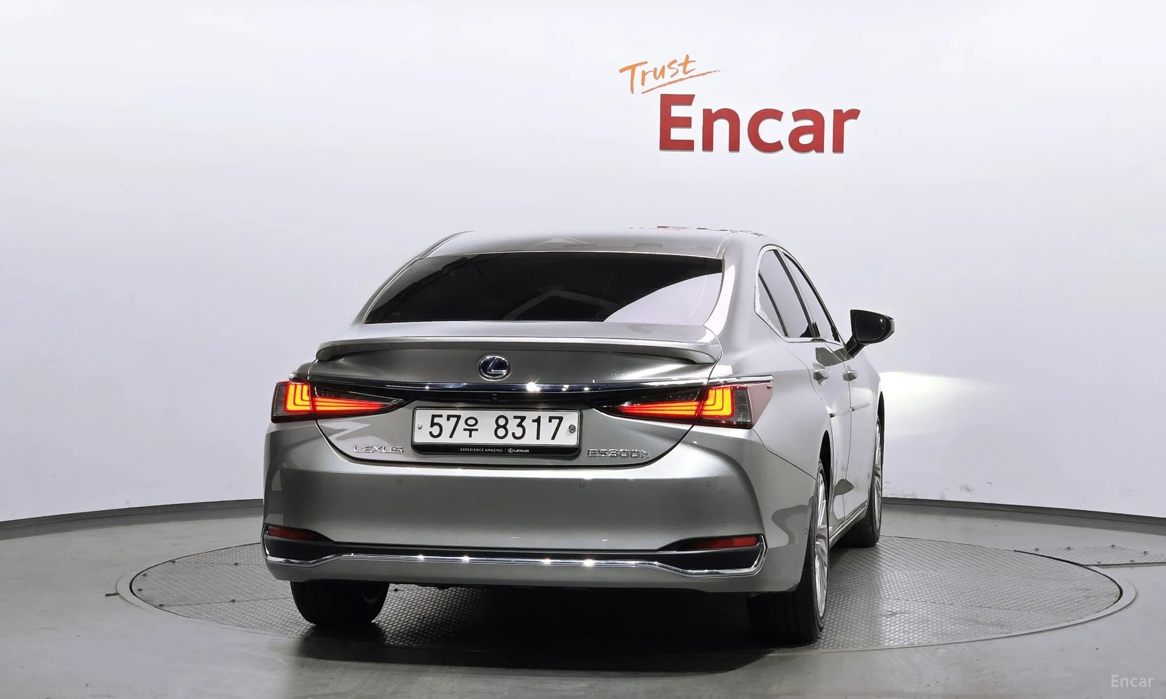 Lexus ES300h 7th Generation превью 4