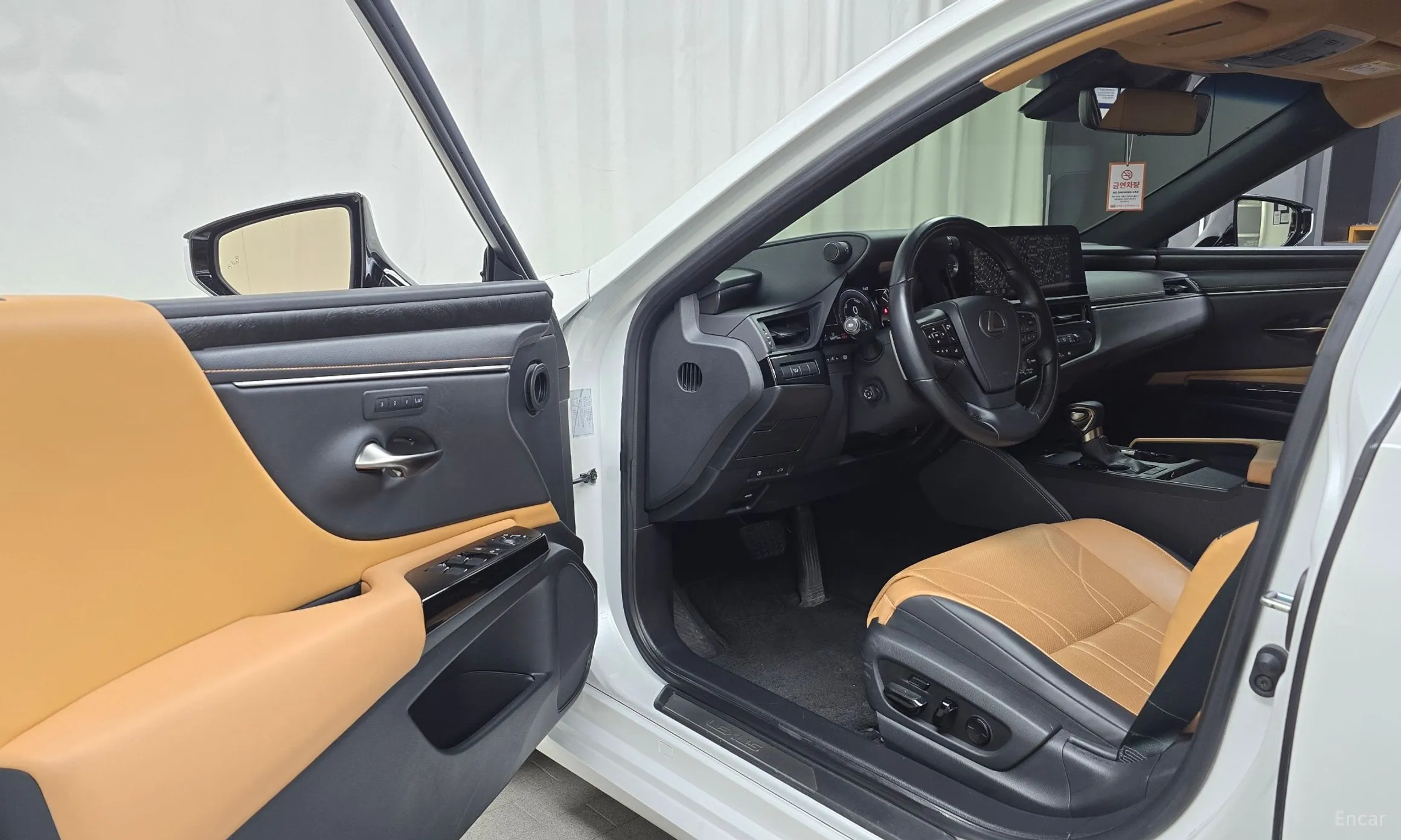 Lexus ES300h 7th Generation превью 10
