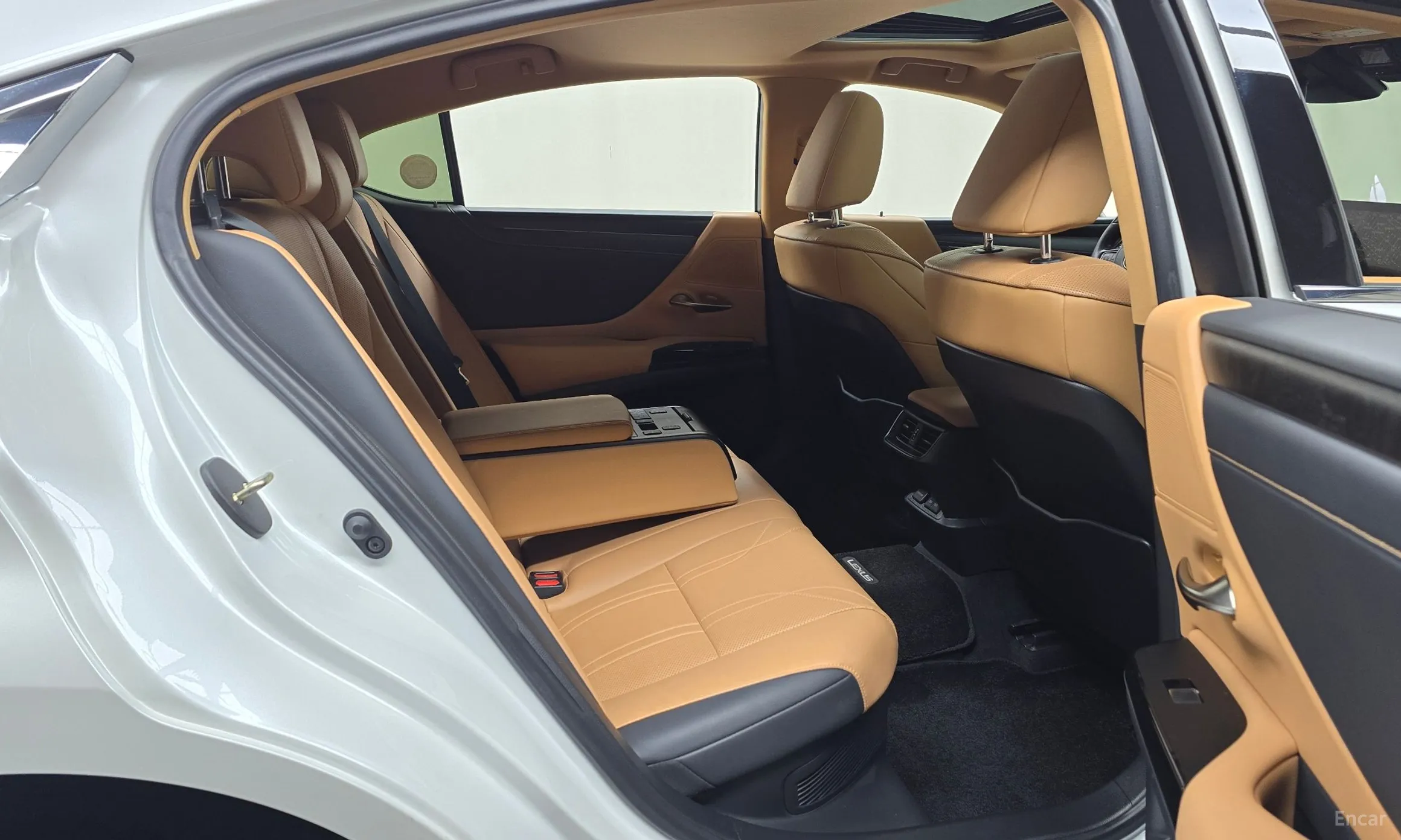 Lexus ES300h 7th Generation превью 11