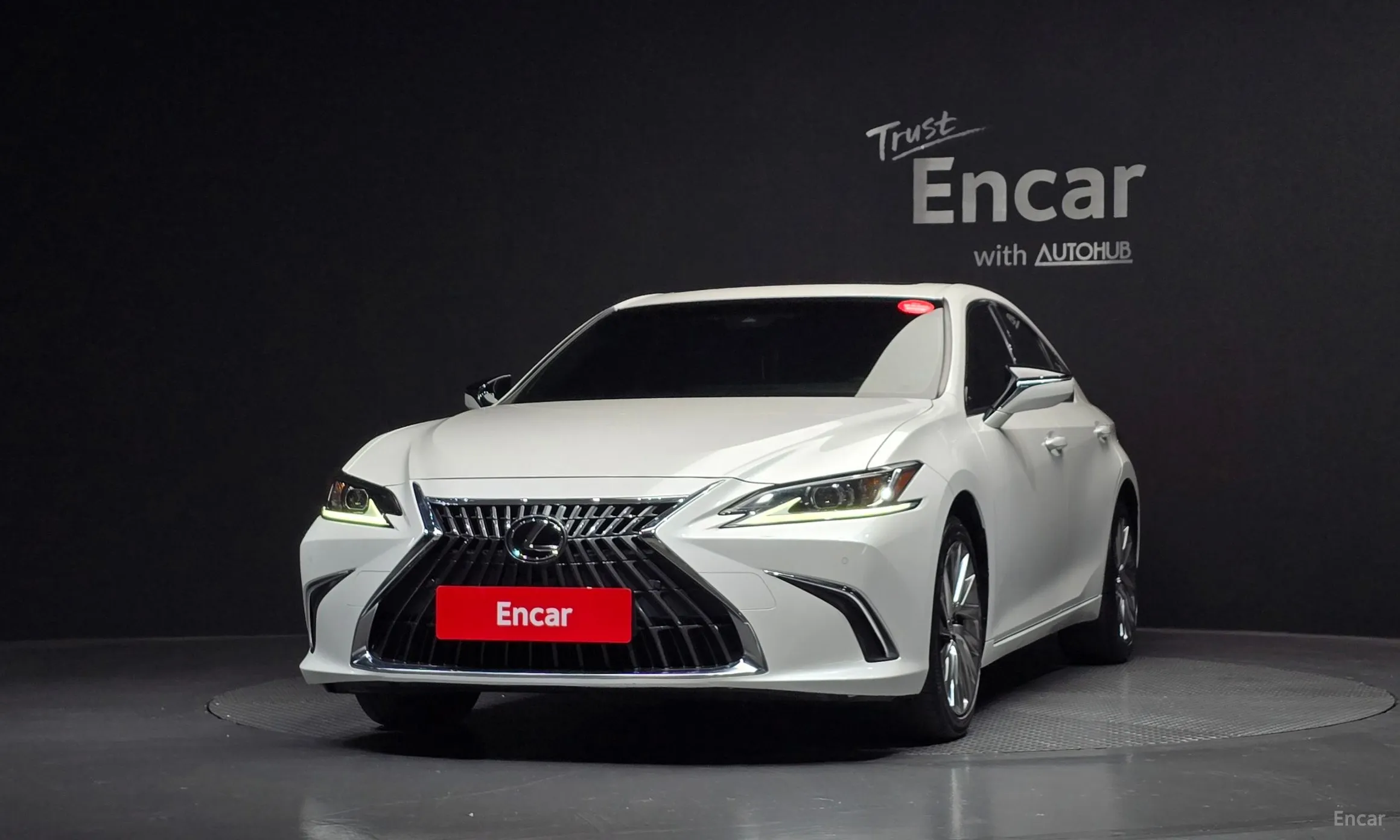 Lexus ES300h 7th Generation превью 3