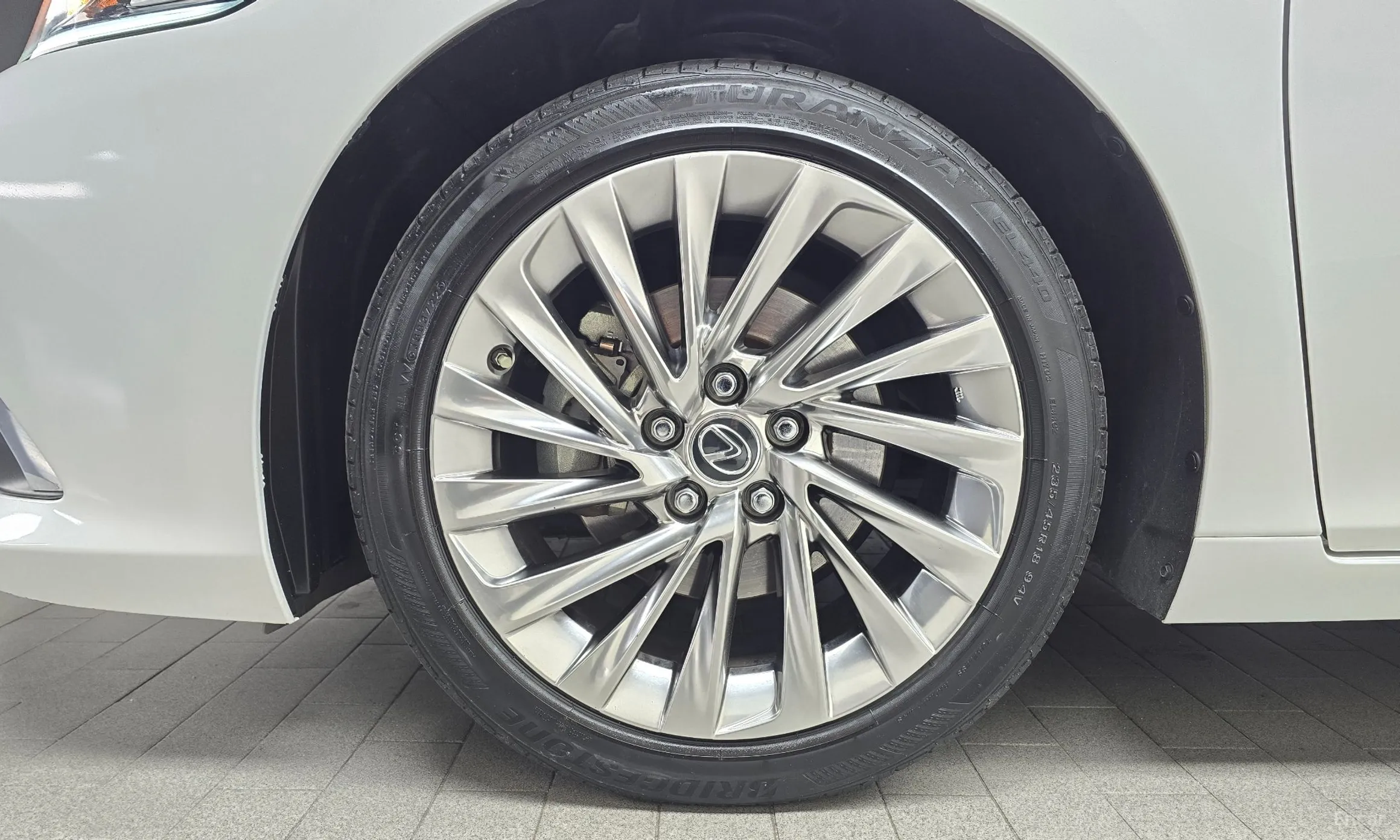Lexus ES300h 7th Generation превью 5