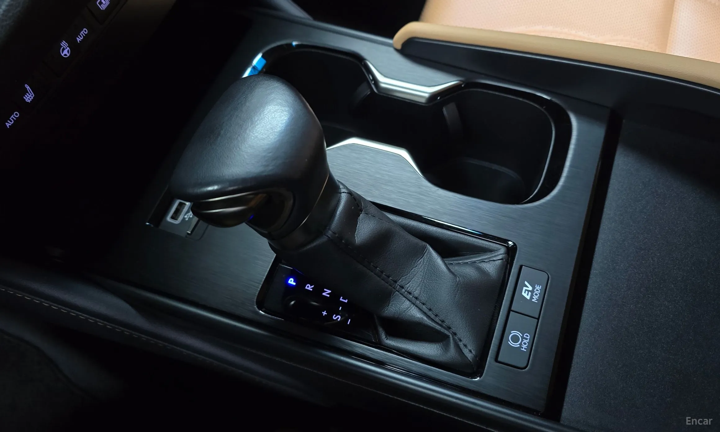 Lexus ES300h 7th Generation превью 9