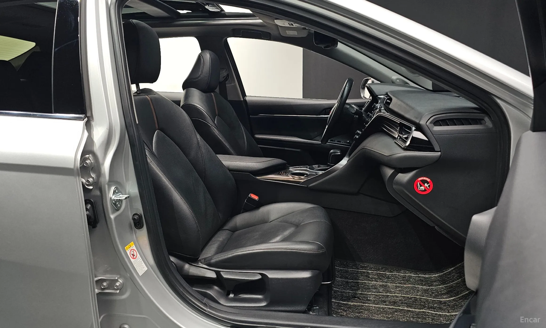 Toyota Camry (XV70) превью 10