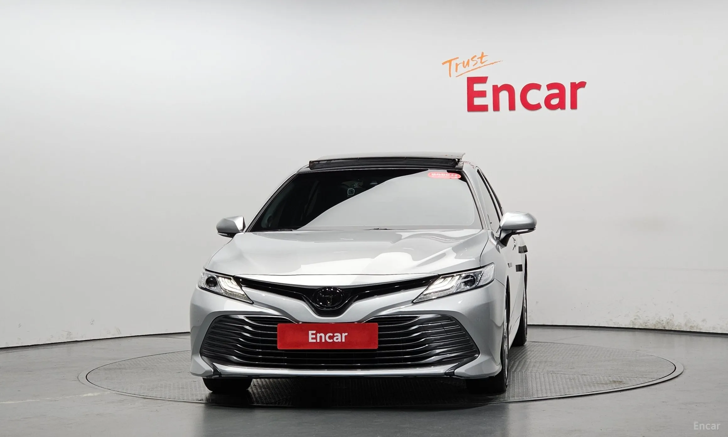 Toyota Camry (XV70) превью 3