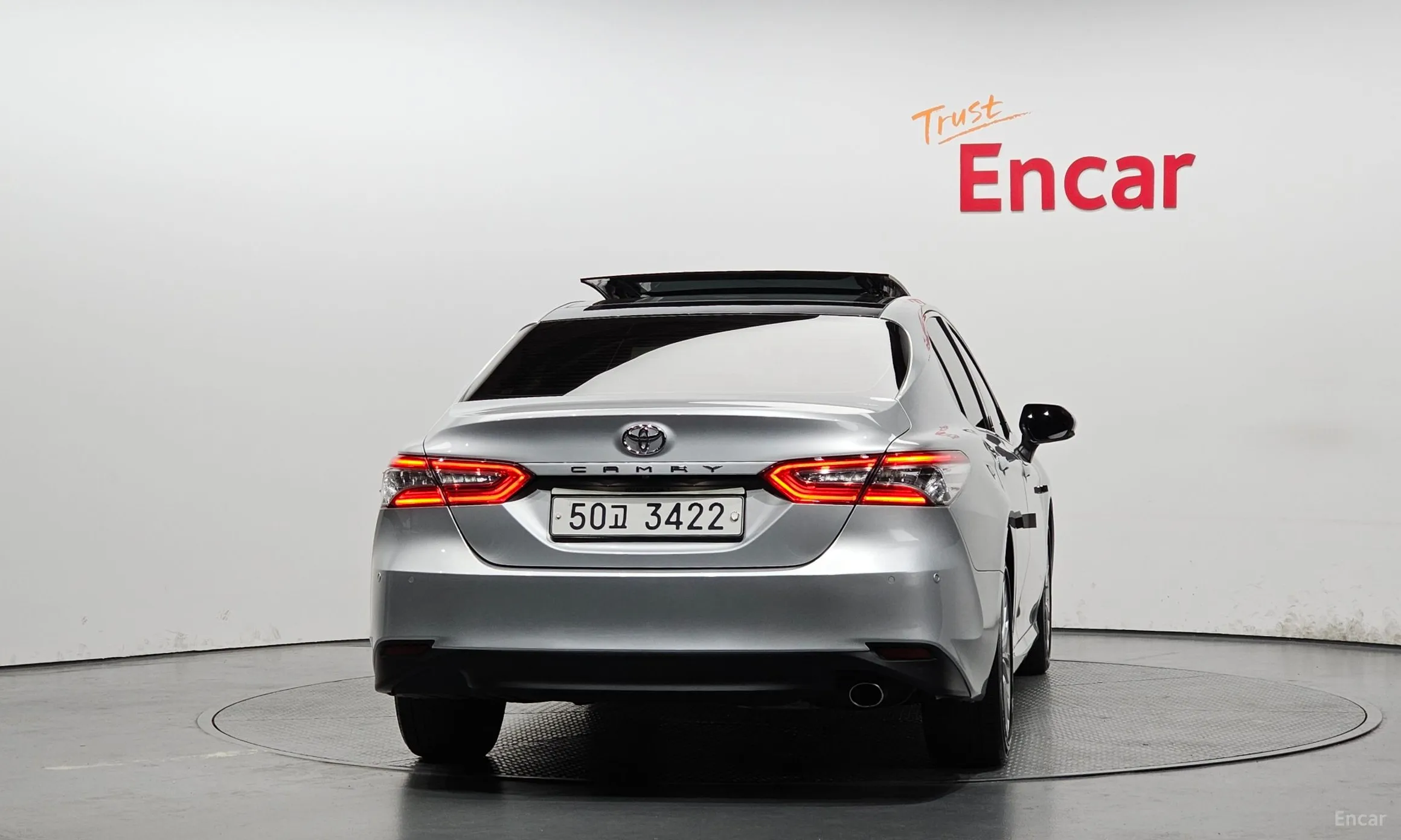 Toyota Camry (XV70) превью 4