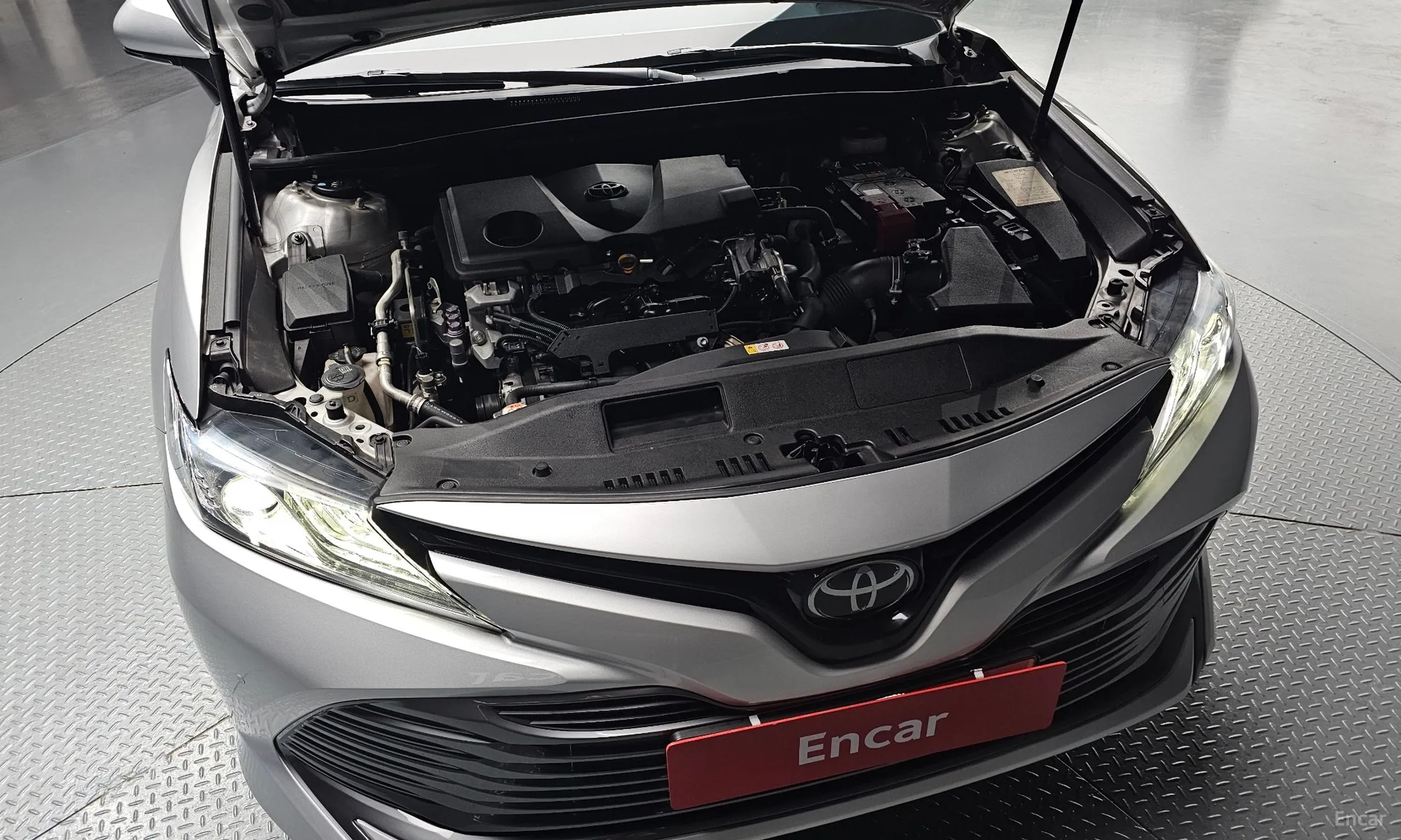 Toyota Camry (XV70) превью 6
