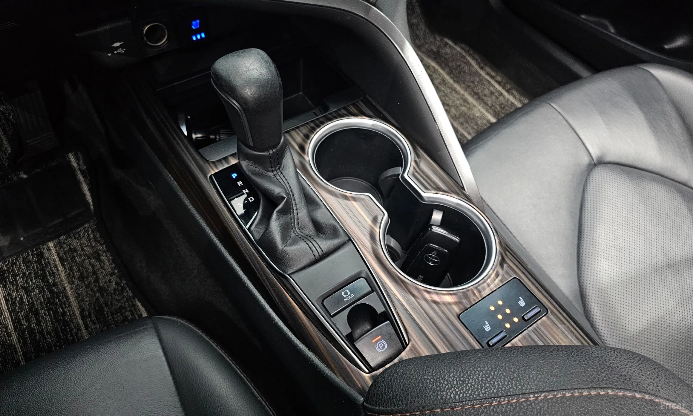 Toyota Camry (XV70) превью 9