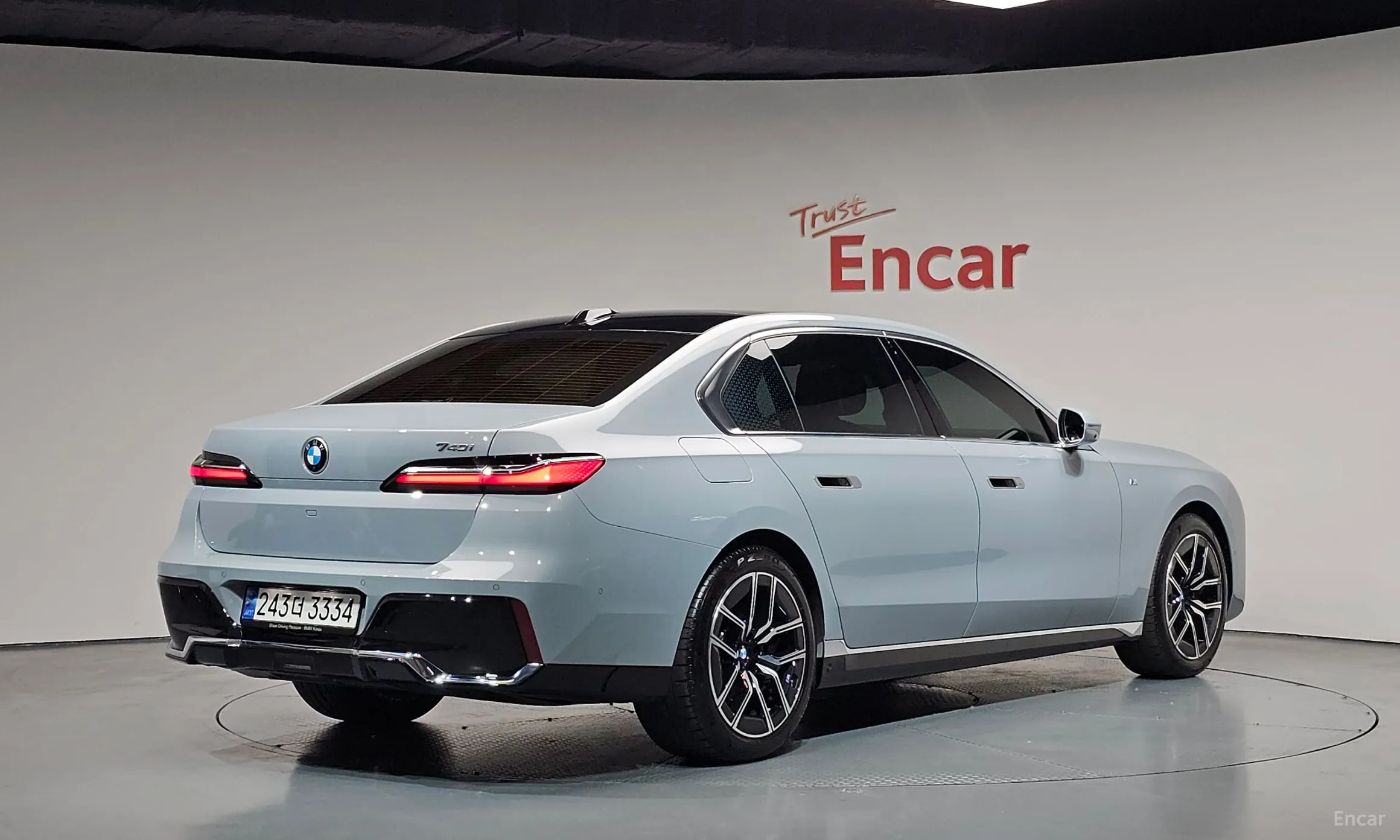 BMW 7 Series (G70)
