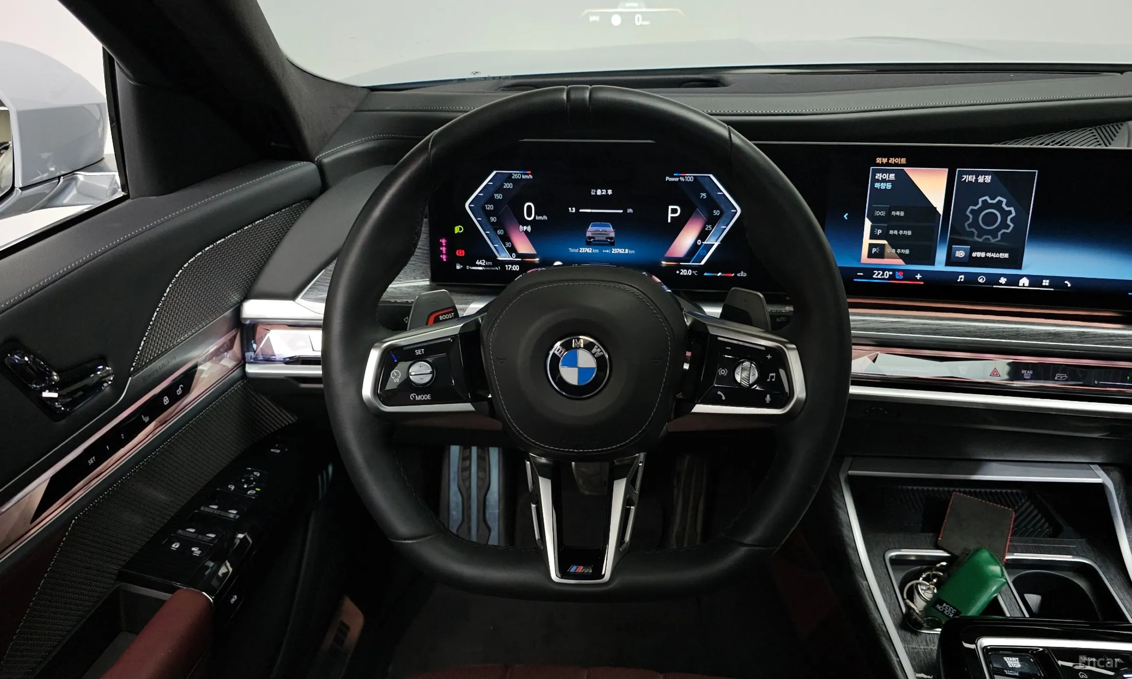 BMW 7 Series (G70) превью 17