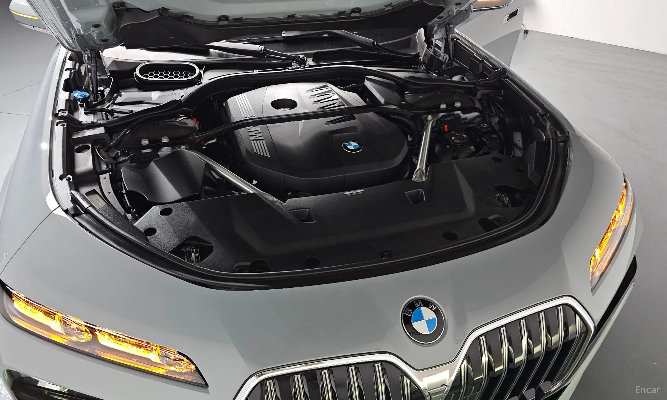 BMW 7 Series (G70) превью 6