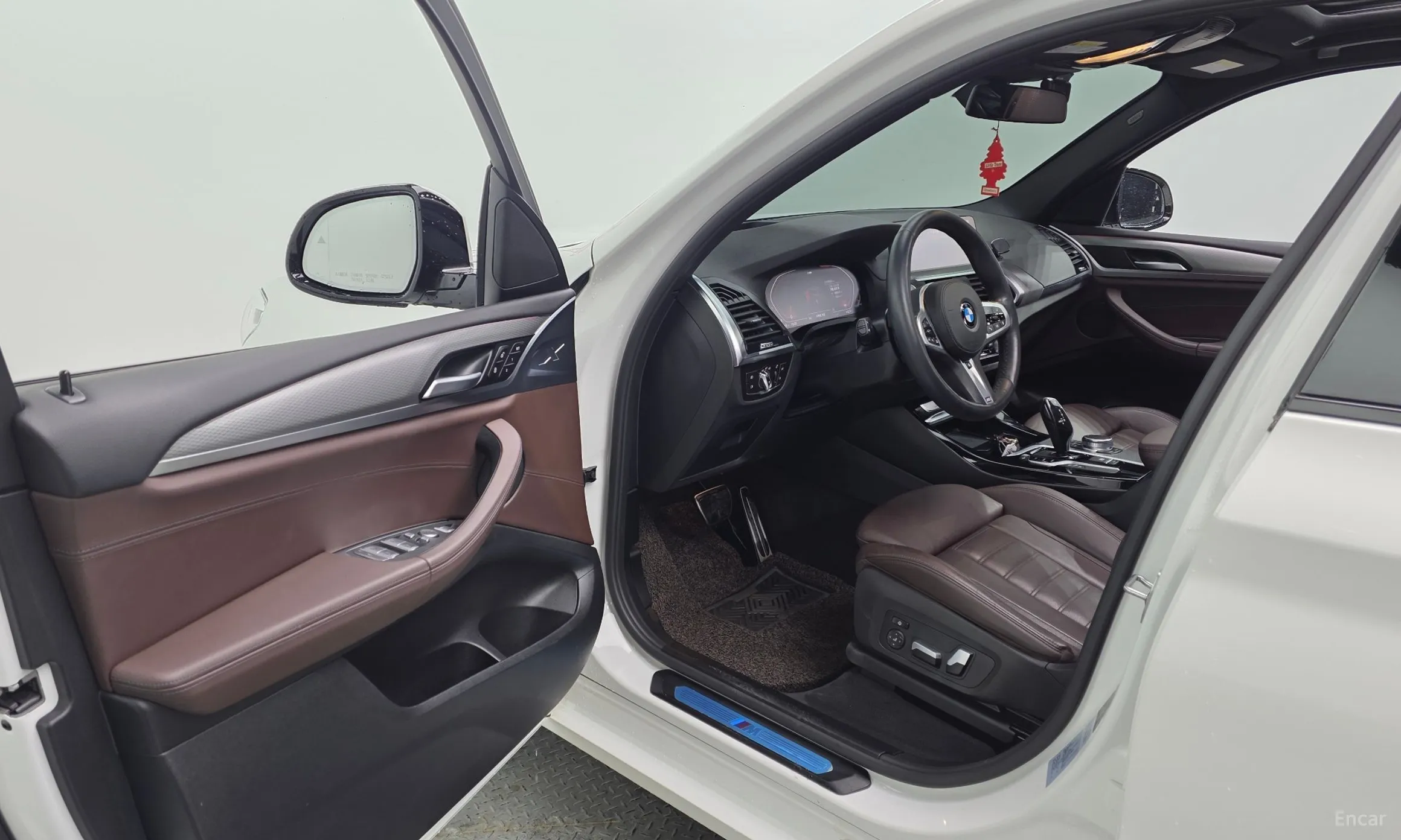 BMW X3 (G01) превью 10