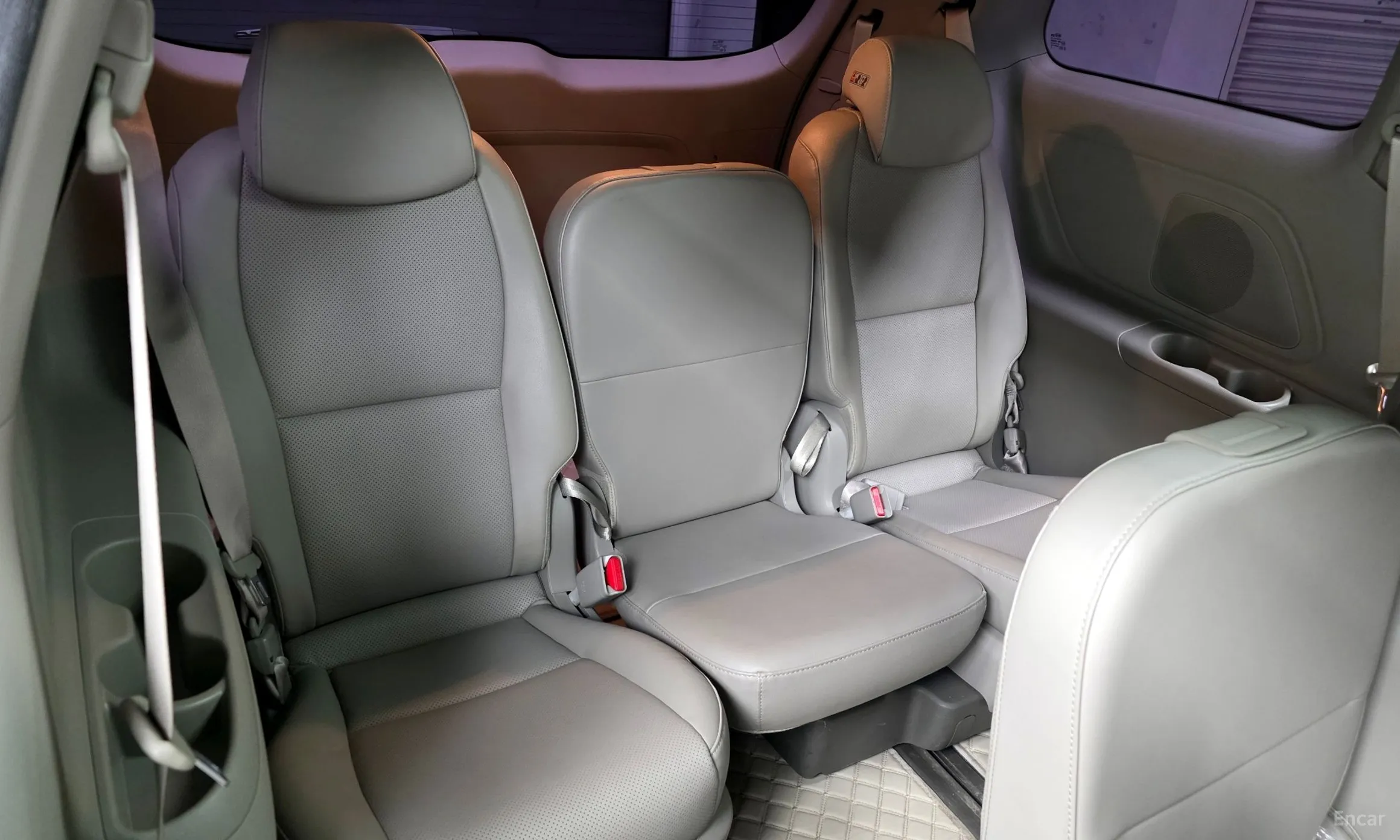 Kia Carnival превью 11
