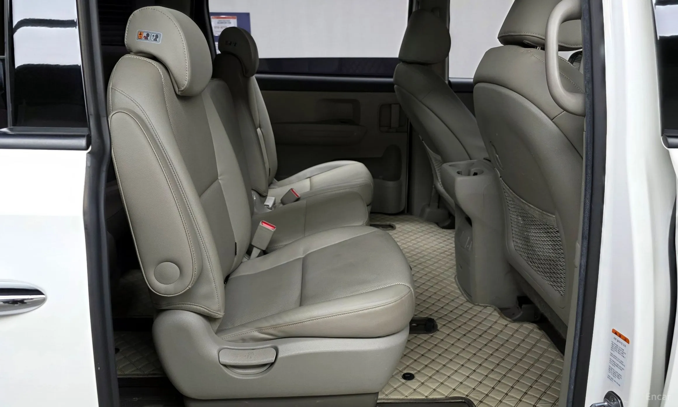 Kia Carnival превью 13