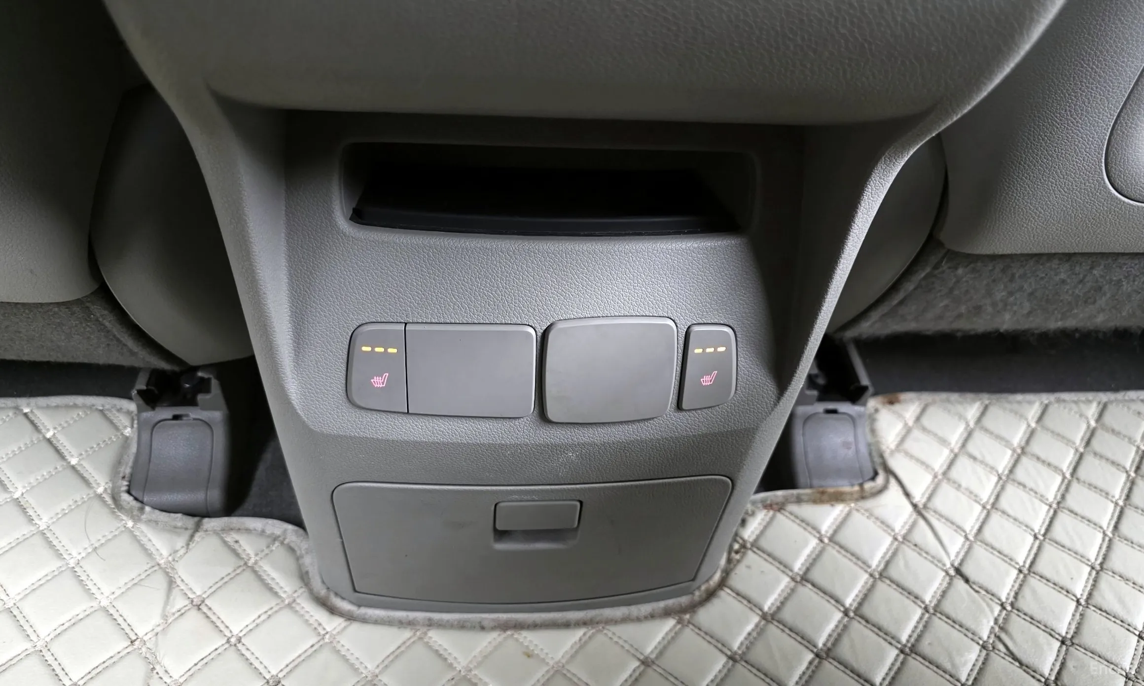 Kia Carnival превью 20