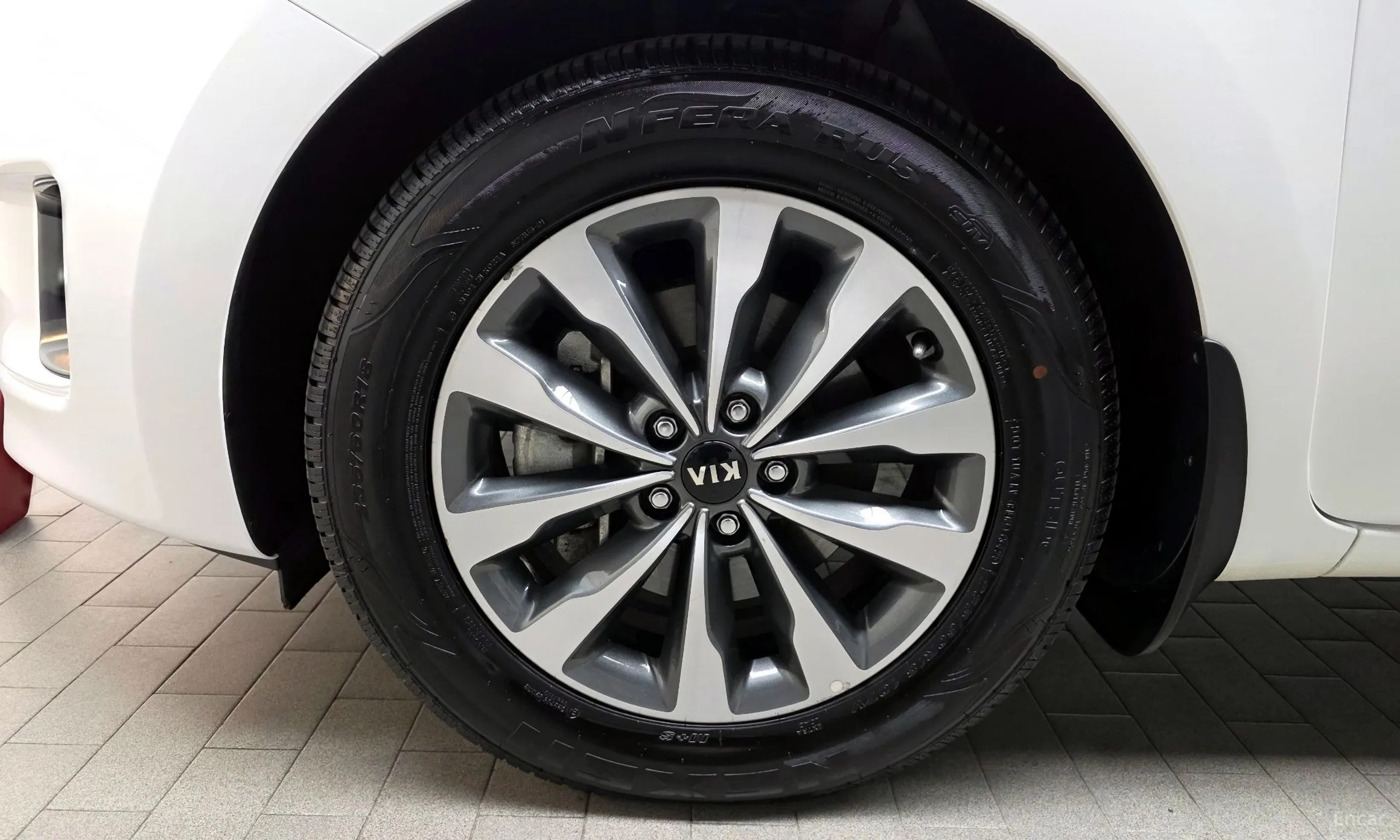 Kia Carnival превью 5