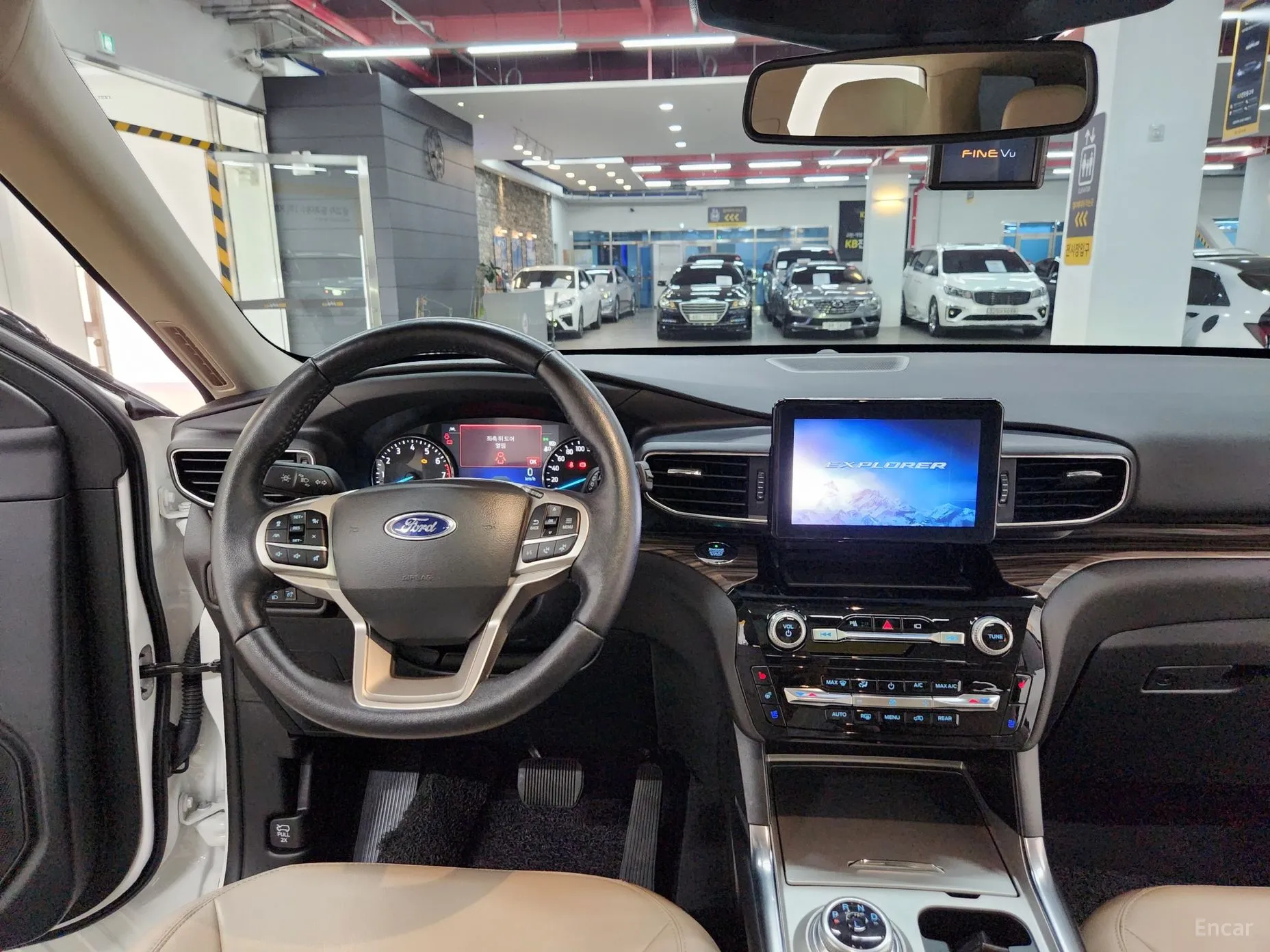 Ford Explorer 6th Generation превью 11