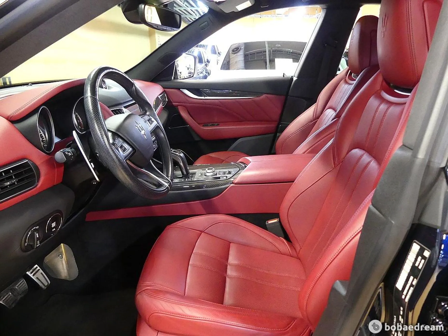 Maserati Levante превью 10