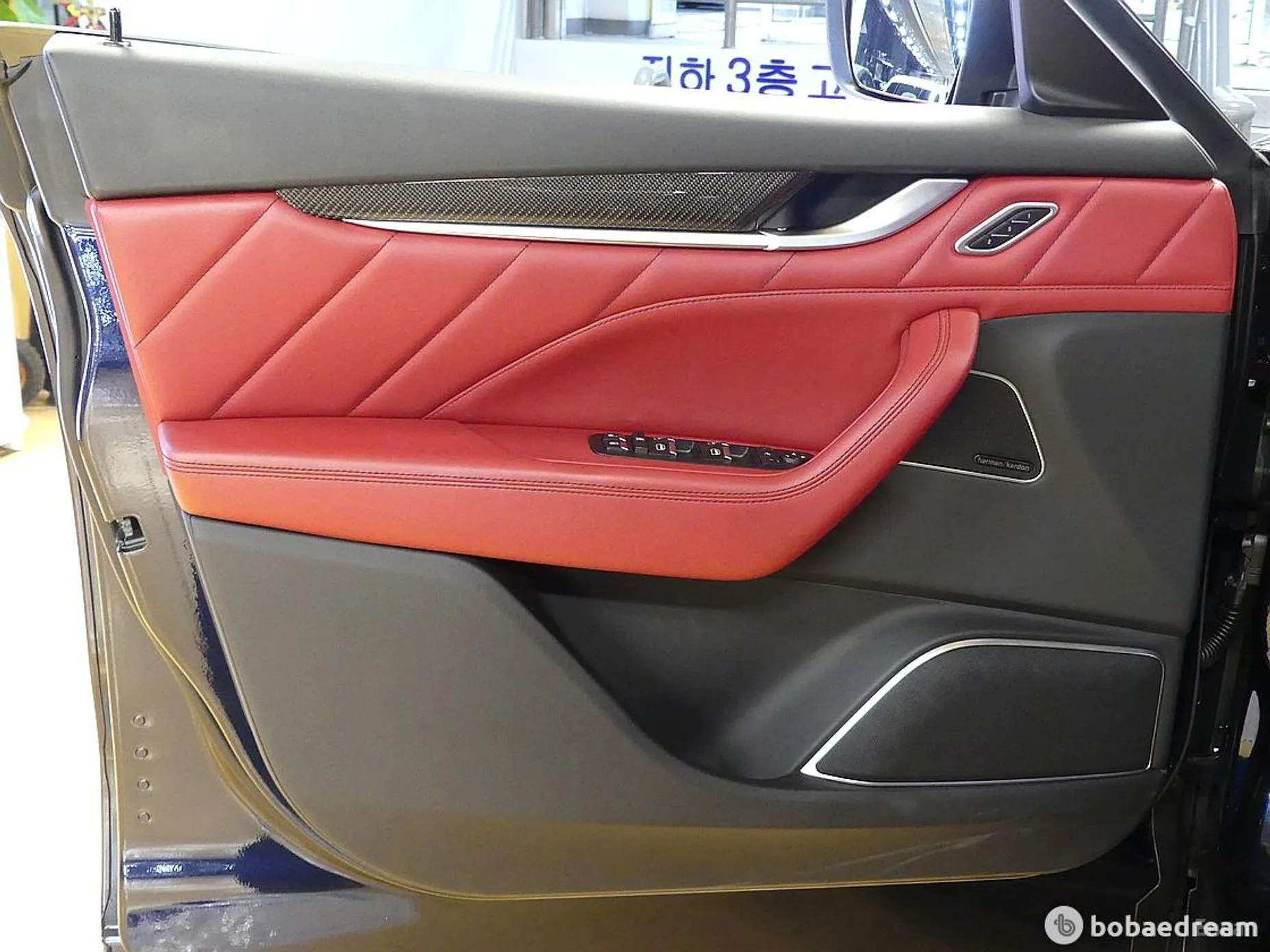 Maserati Levante превью 11