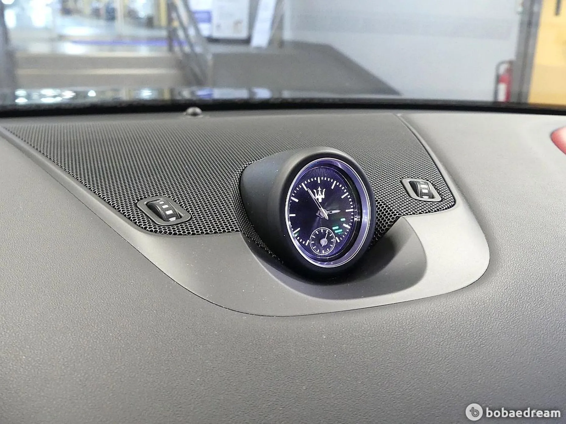 Maserati Levante превью 17