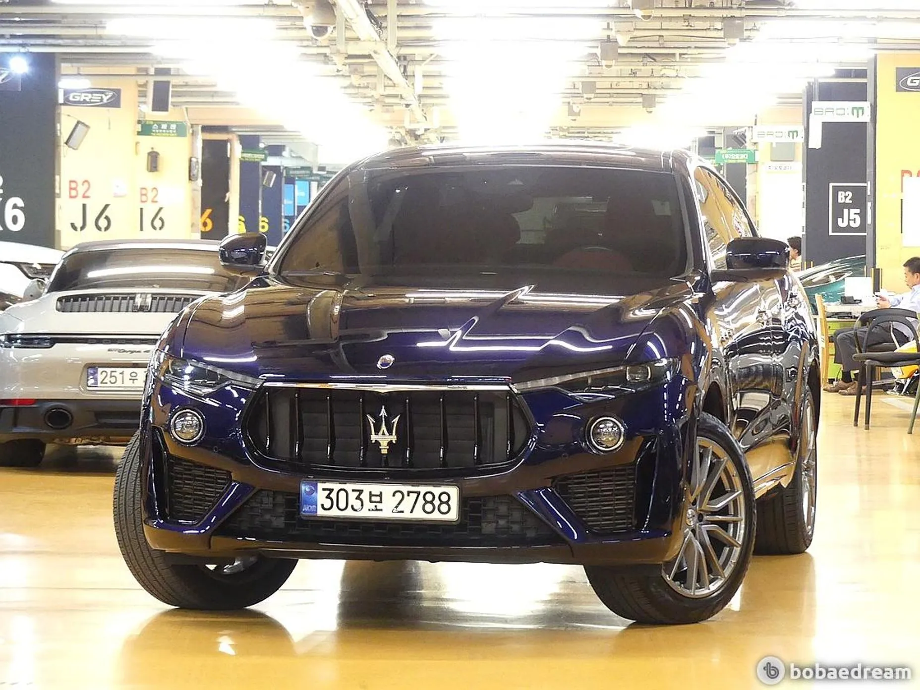Maserati Levante превью 3