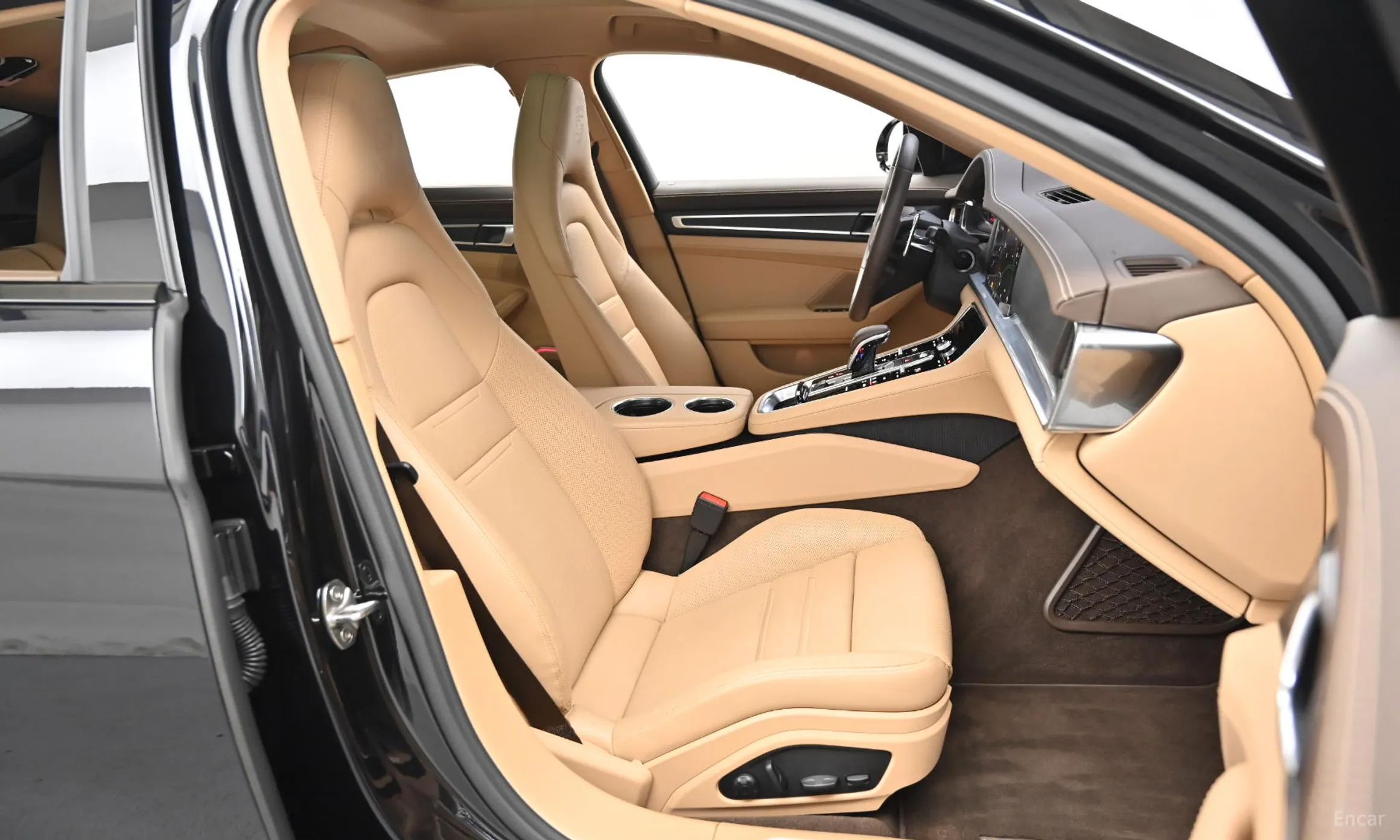 Porsche Panamera (971) превью 10