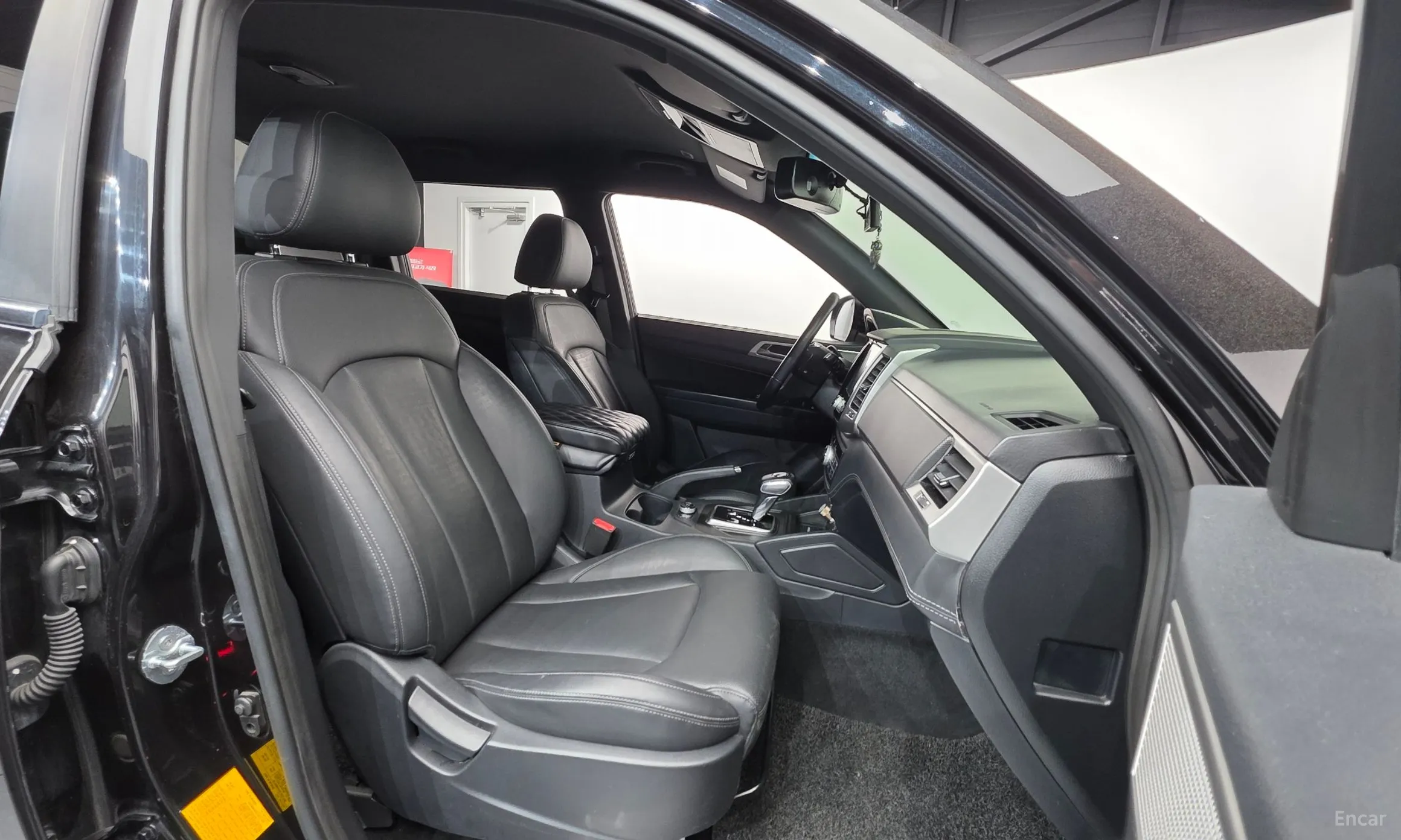 KG Mobility (SsangYong) Rexton Sports Khan превью 10