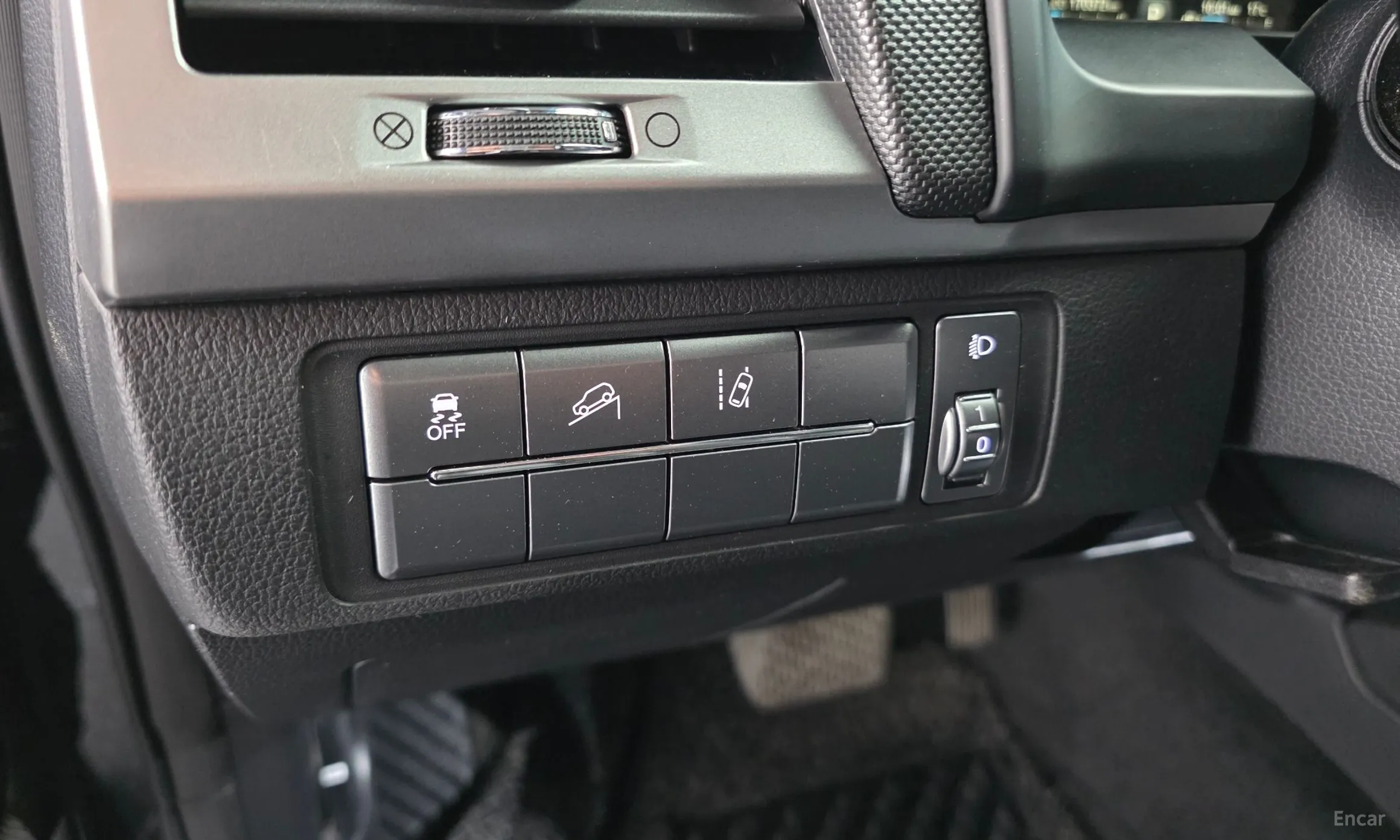 KG Mobility (SsangYong) Rexton Sports Khan превью 13