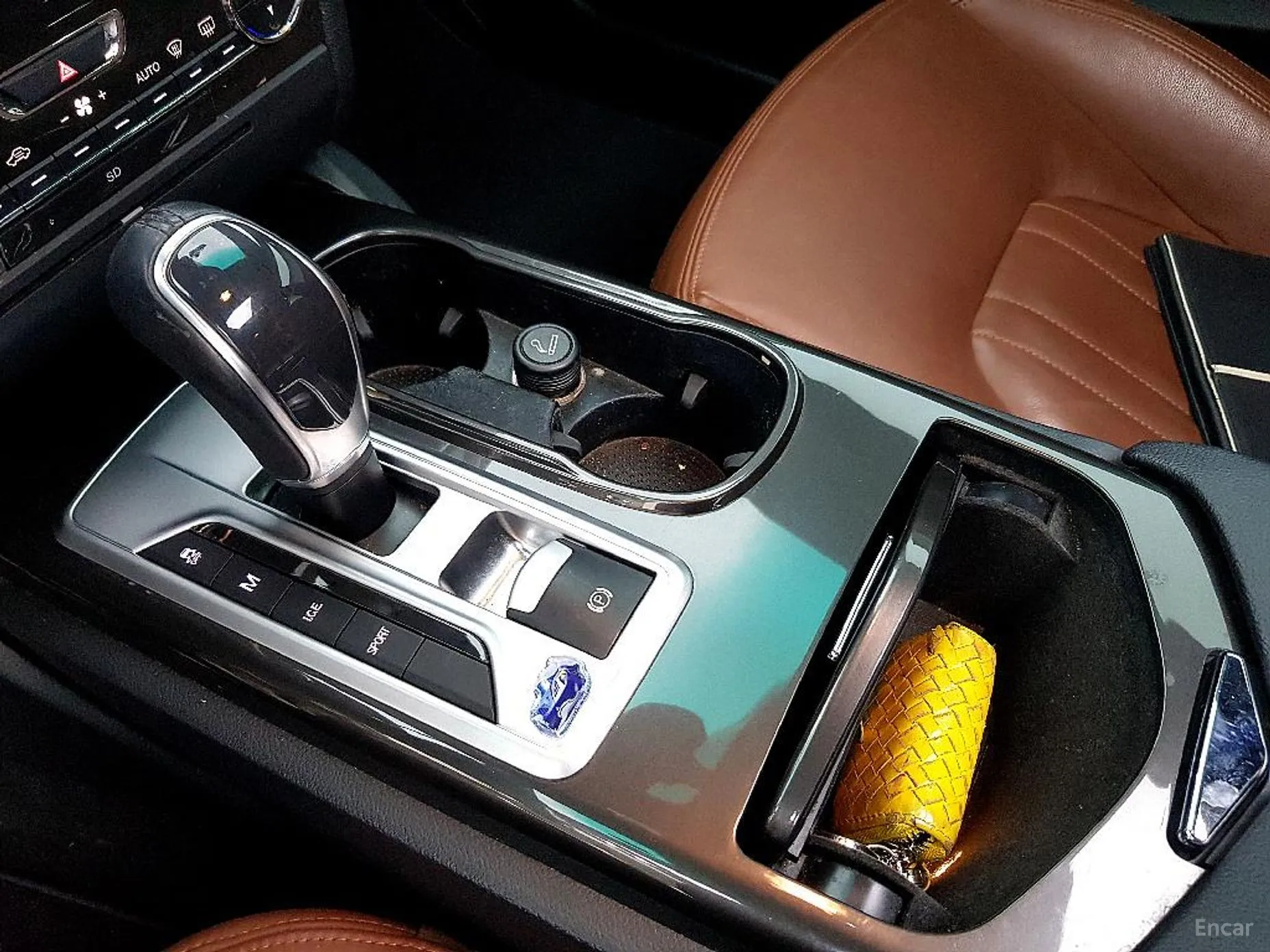 Maserati Ghibli превью 12