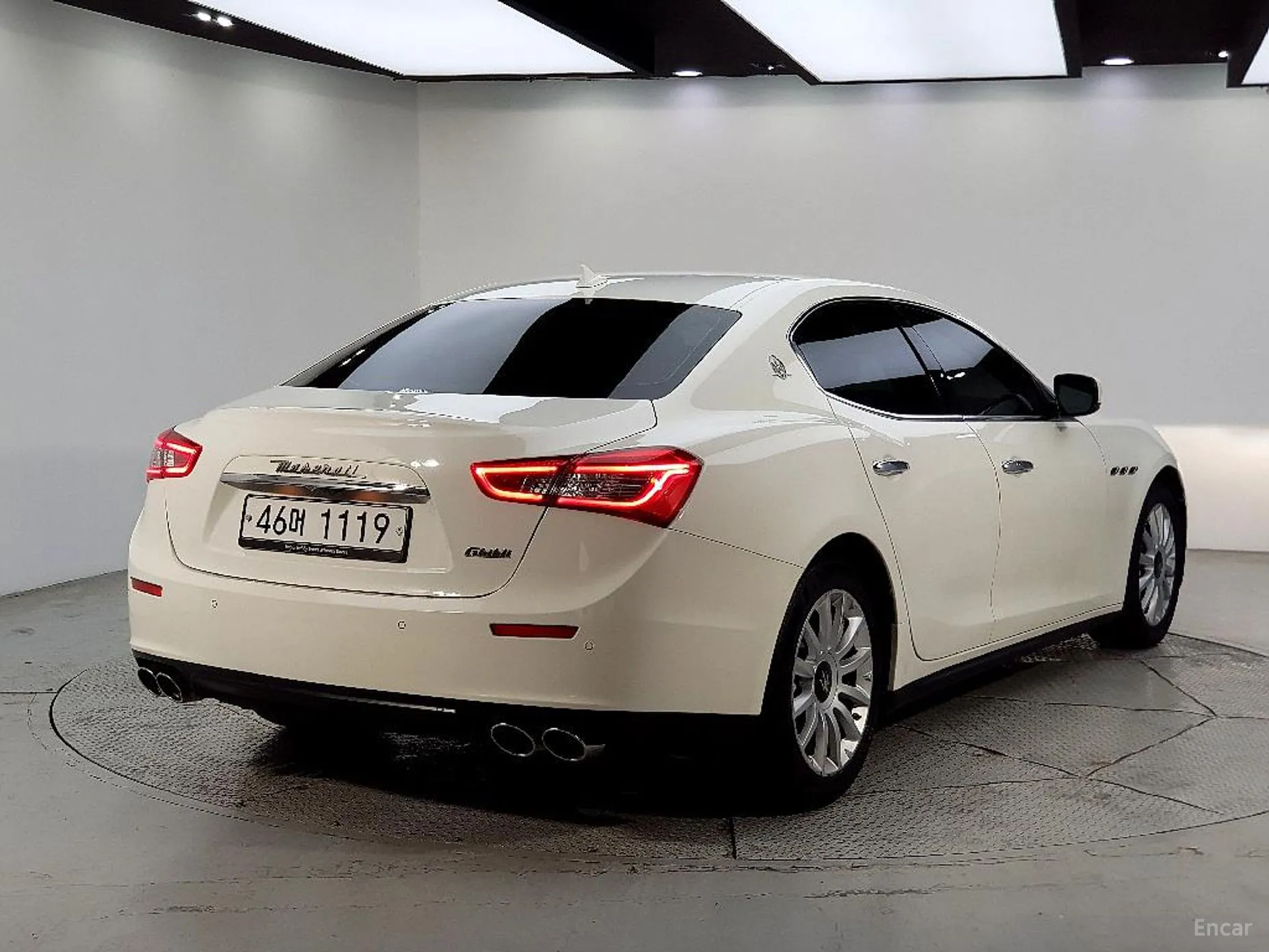 Maserati Ghibli превью 4