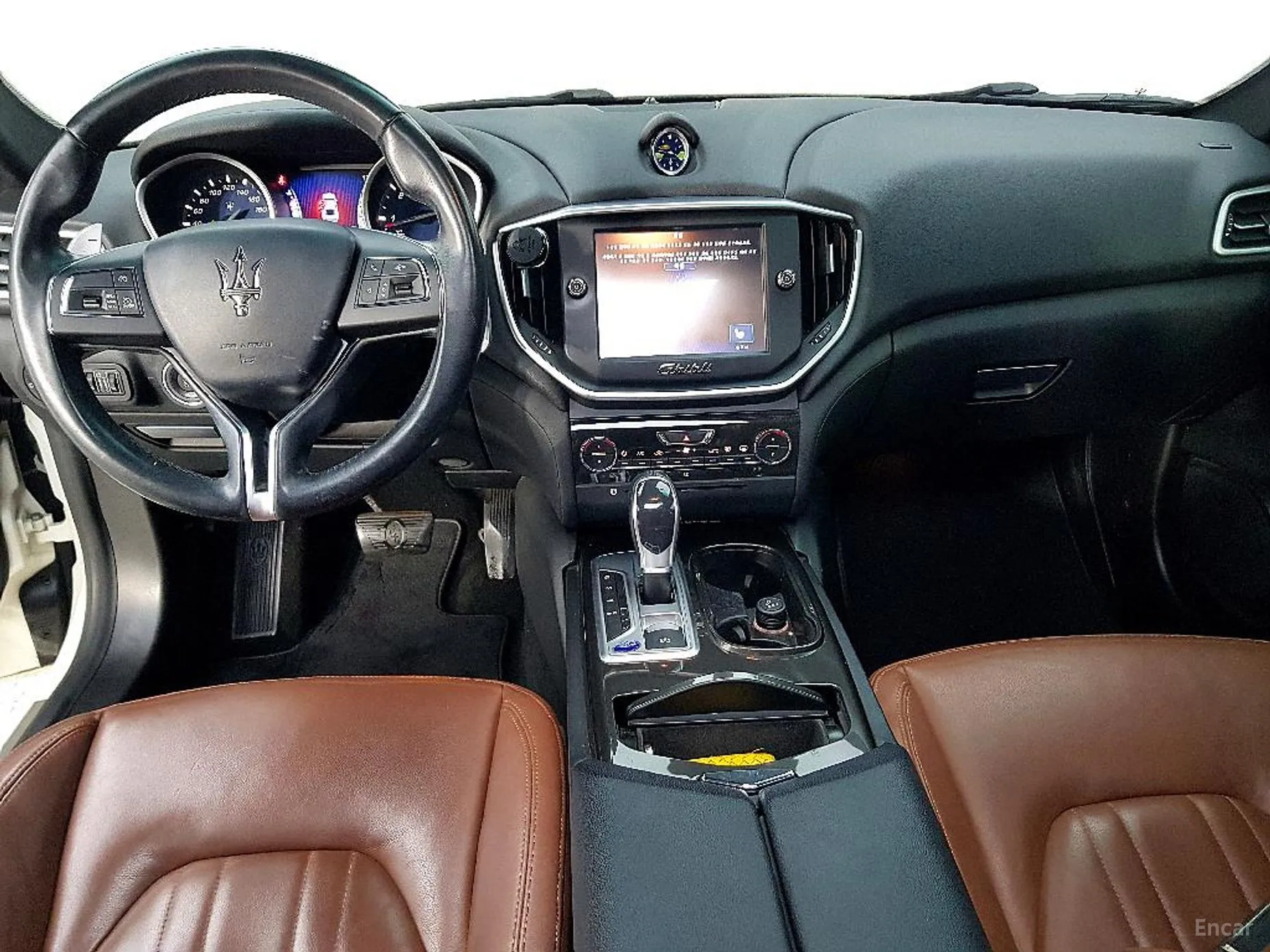 Maserati Ghibli превью 5