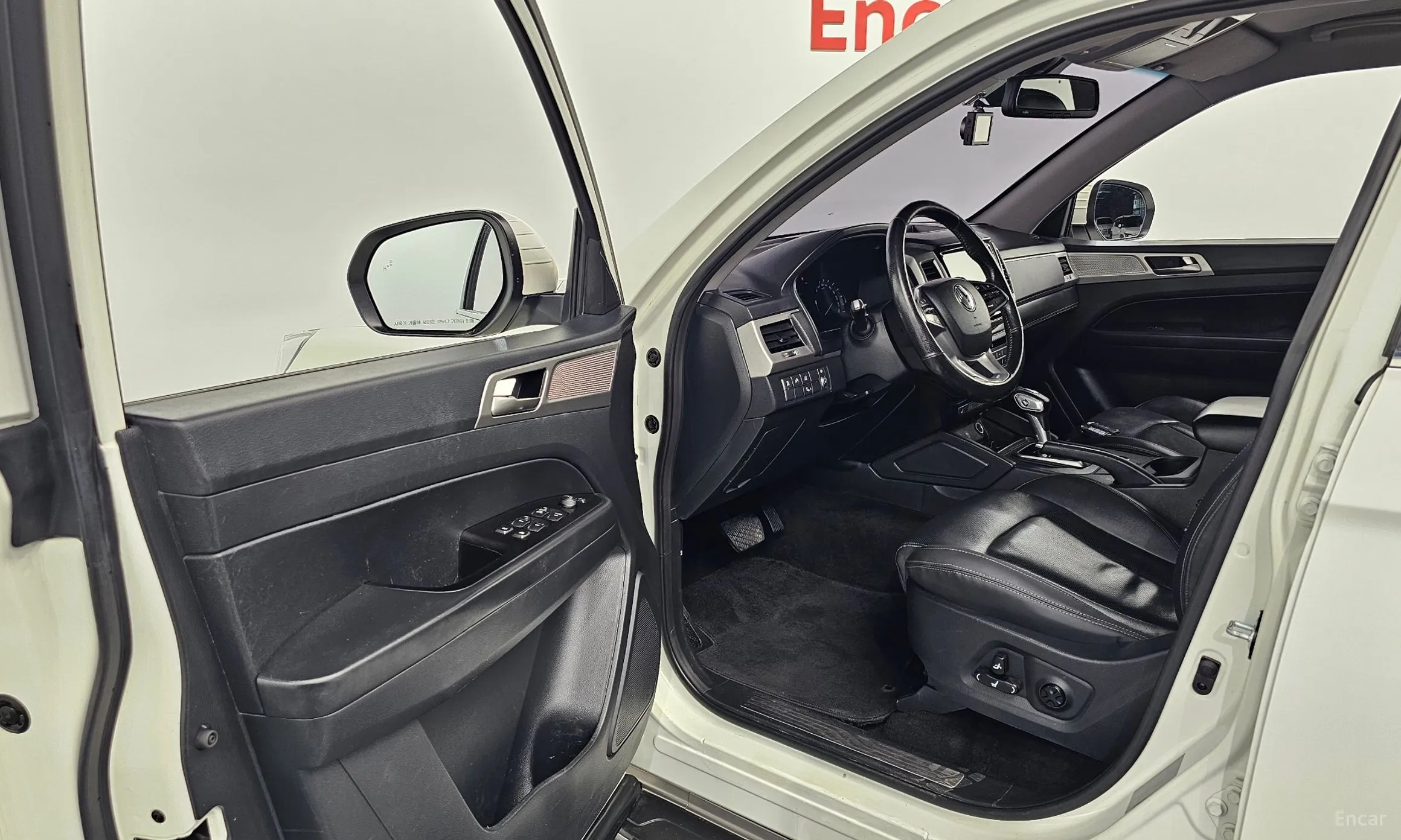 KG Mobility (SsangYong) Rexton Sports превью 10