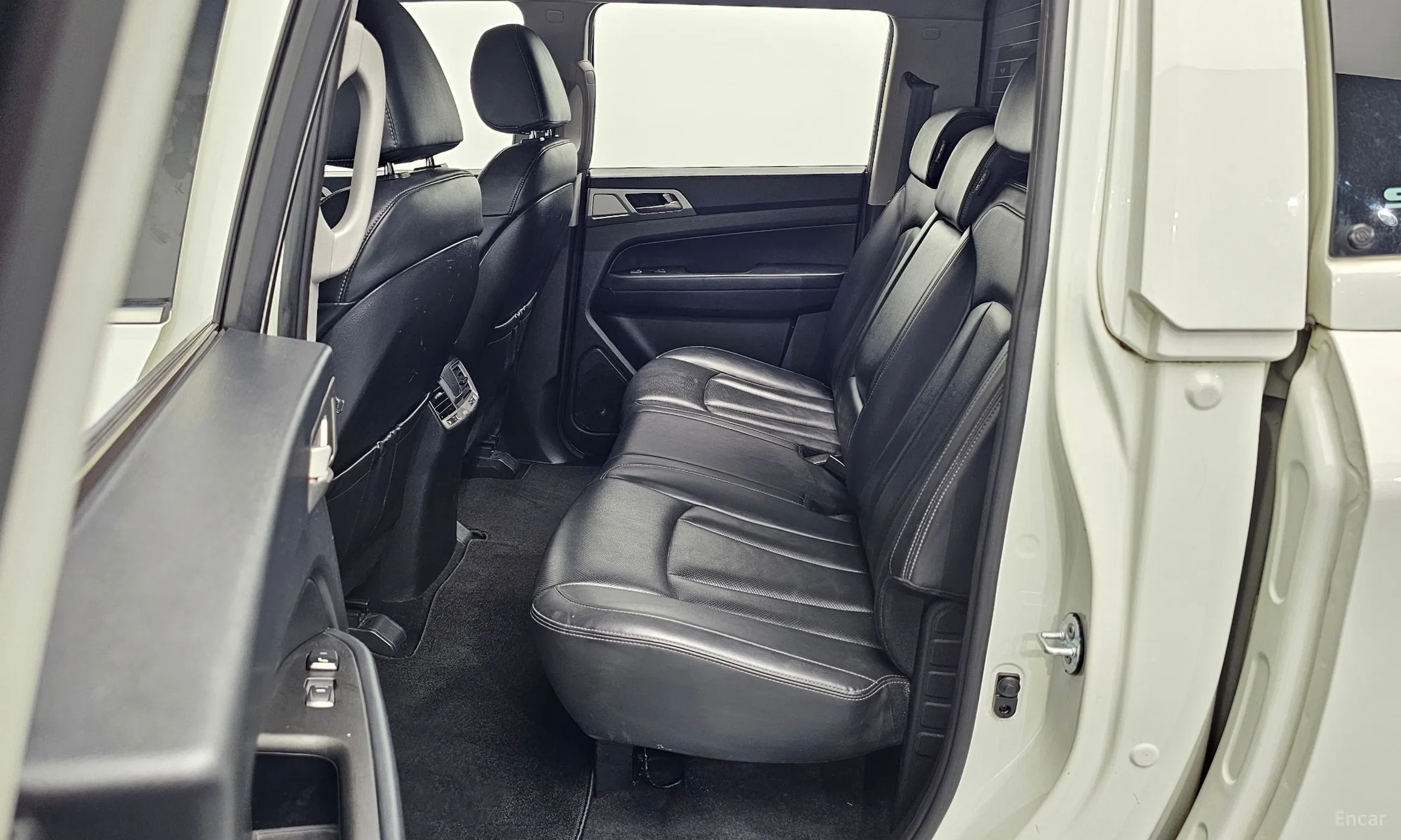 KG Mobility (SsangYong) Rexton Sports превью 11