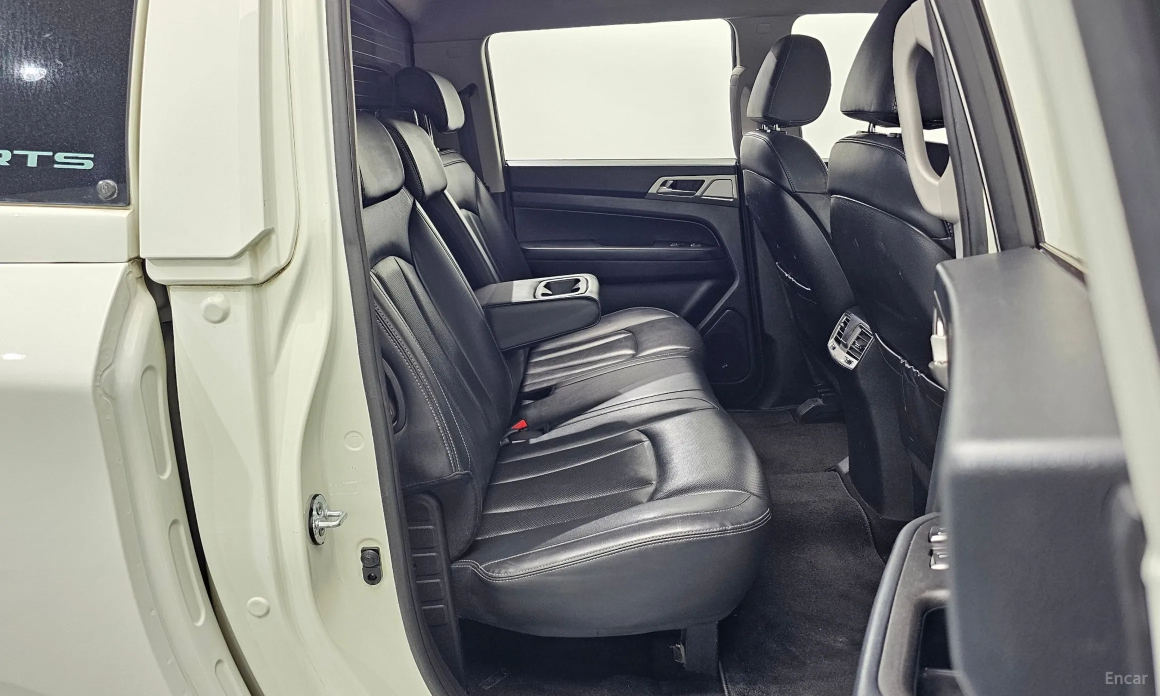 KG Mobility (SsangYong) Rexton Sports превью 18