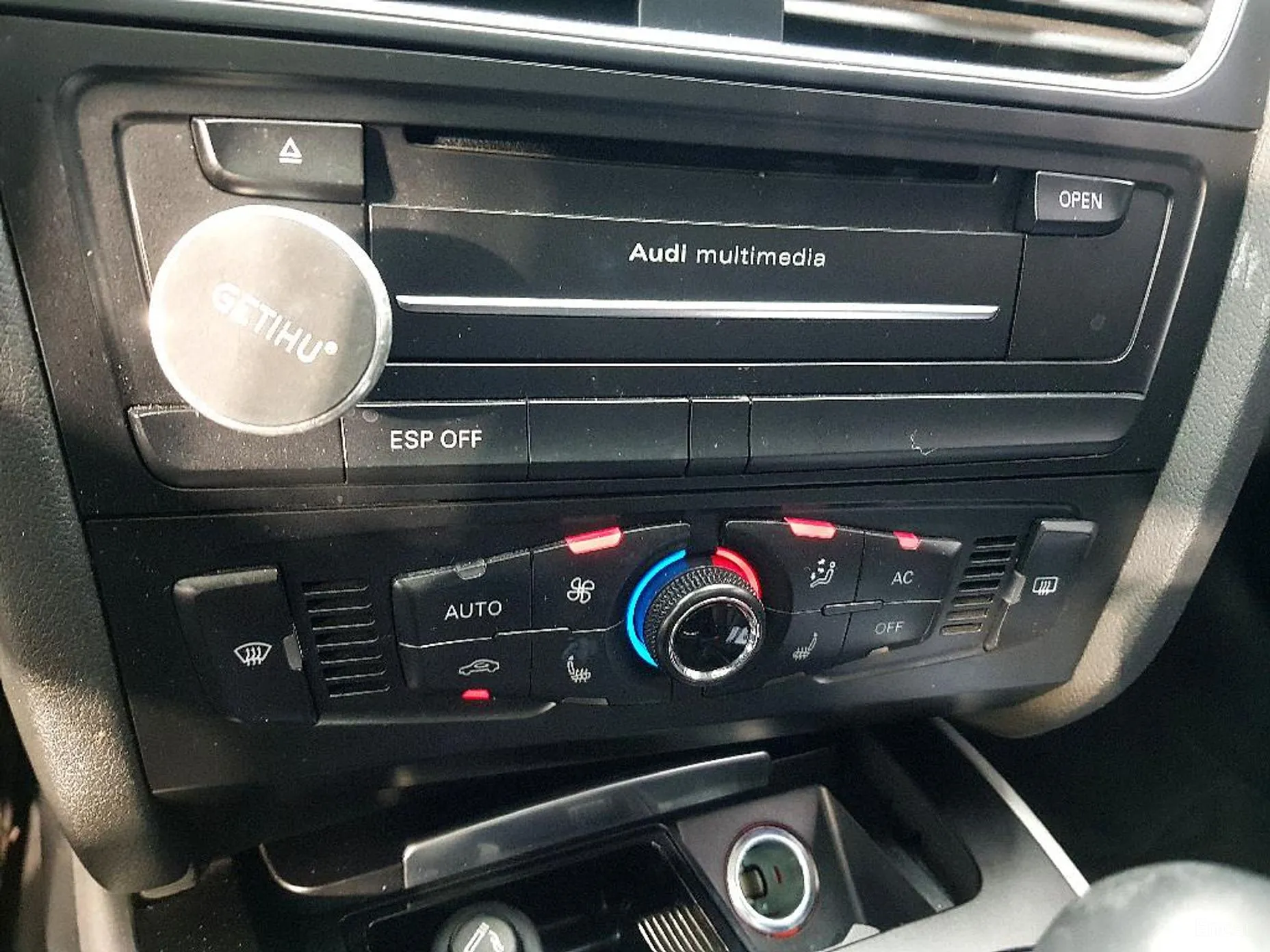 Audi New A4 превью 11
