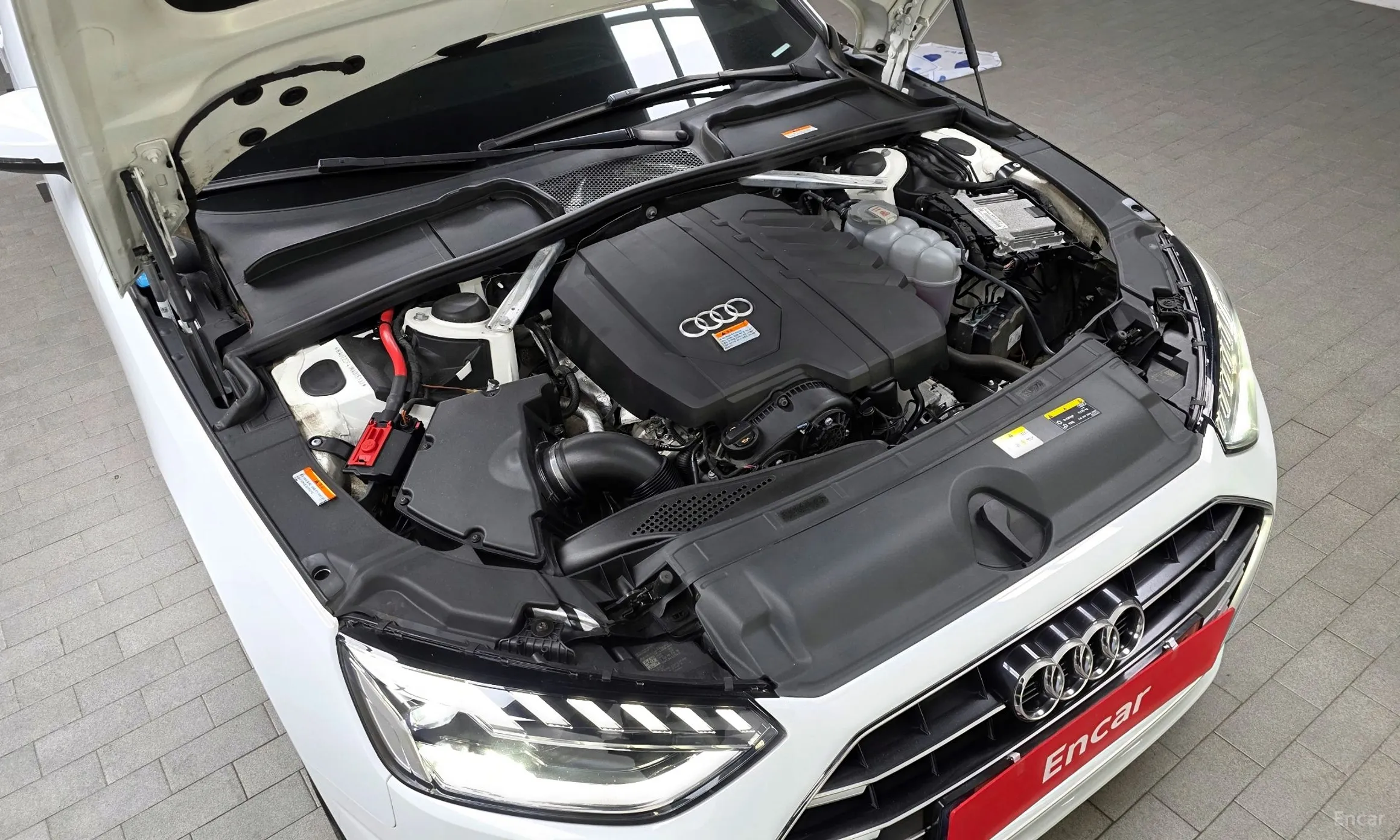 Audi A4 (B9) превью 6